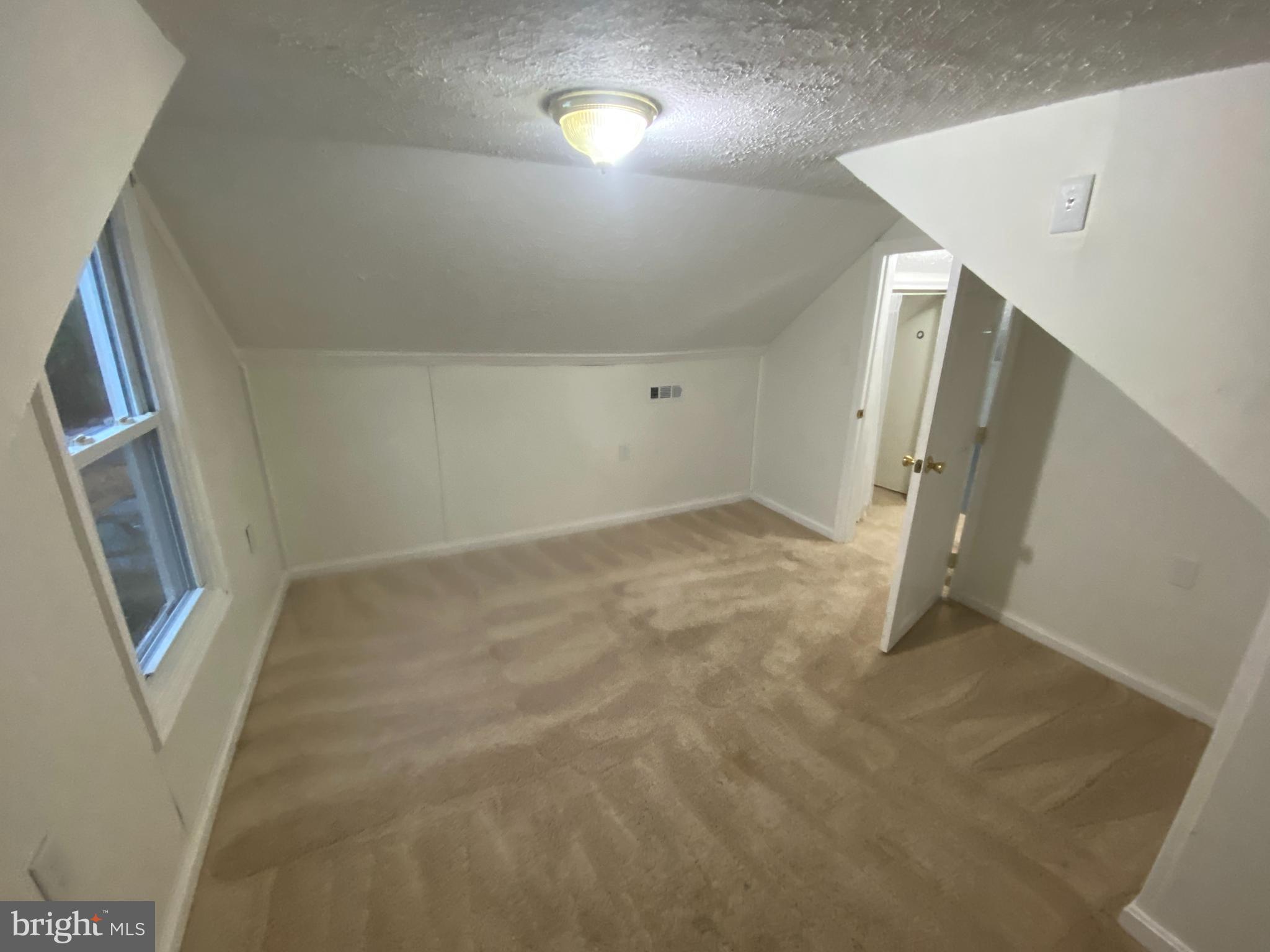 COTTAGE GREEN - Residential Lease