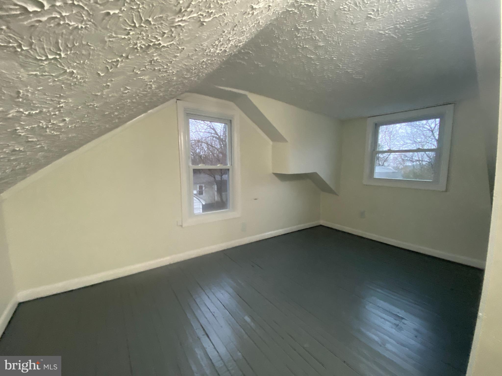 COTTAGE GREEN - Residential Lease