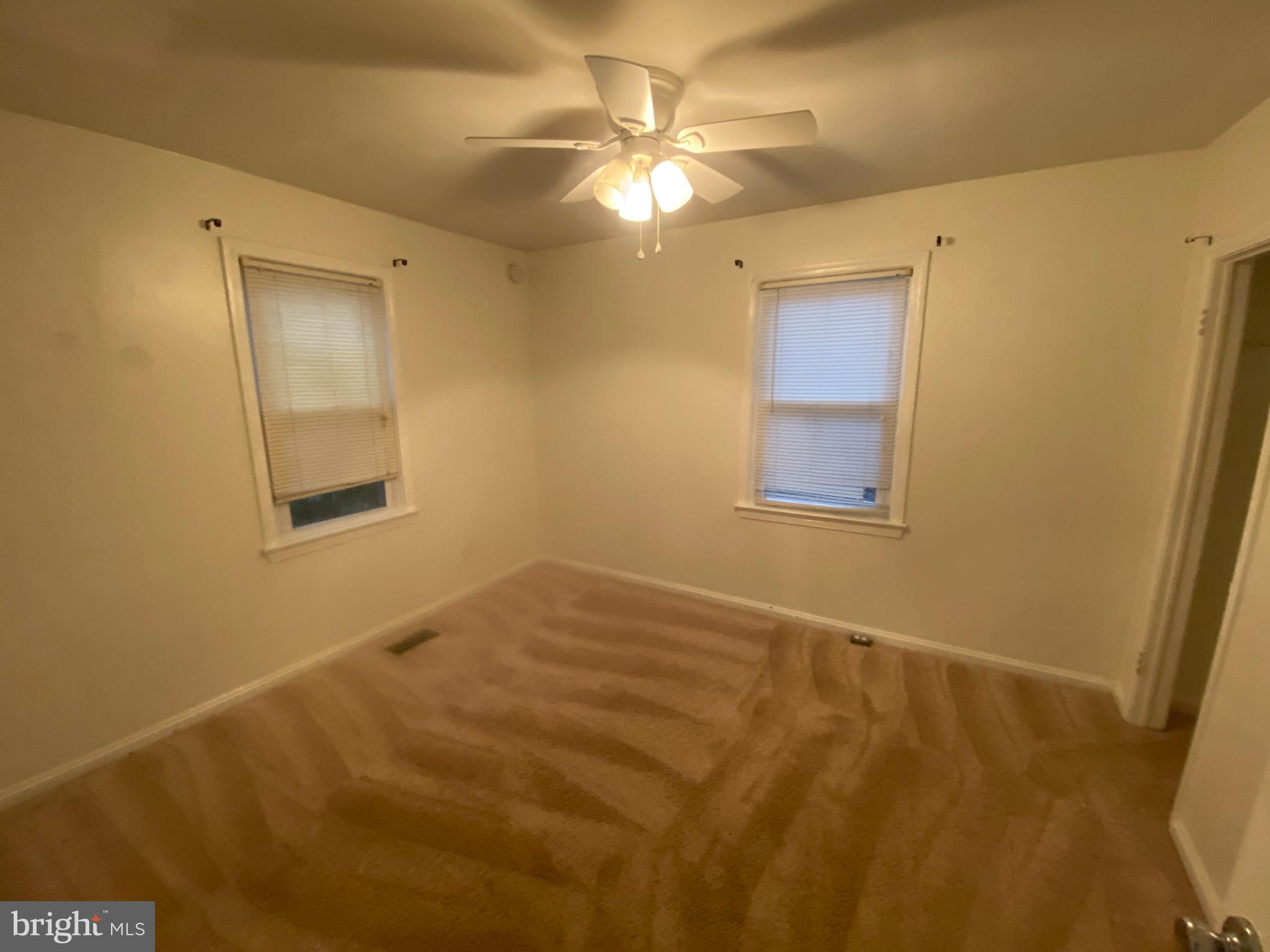 COTTAGE GREEN - Residential Lease