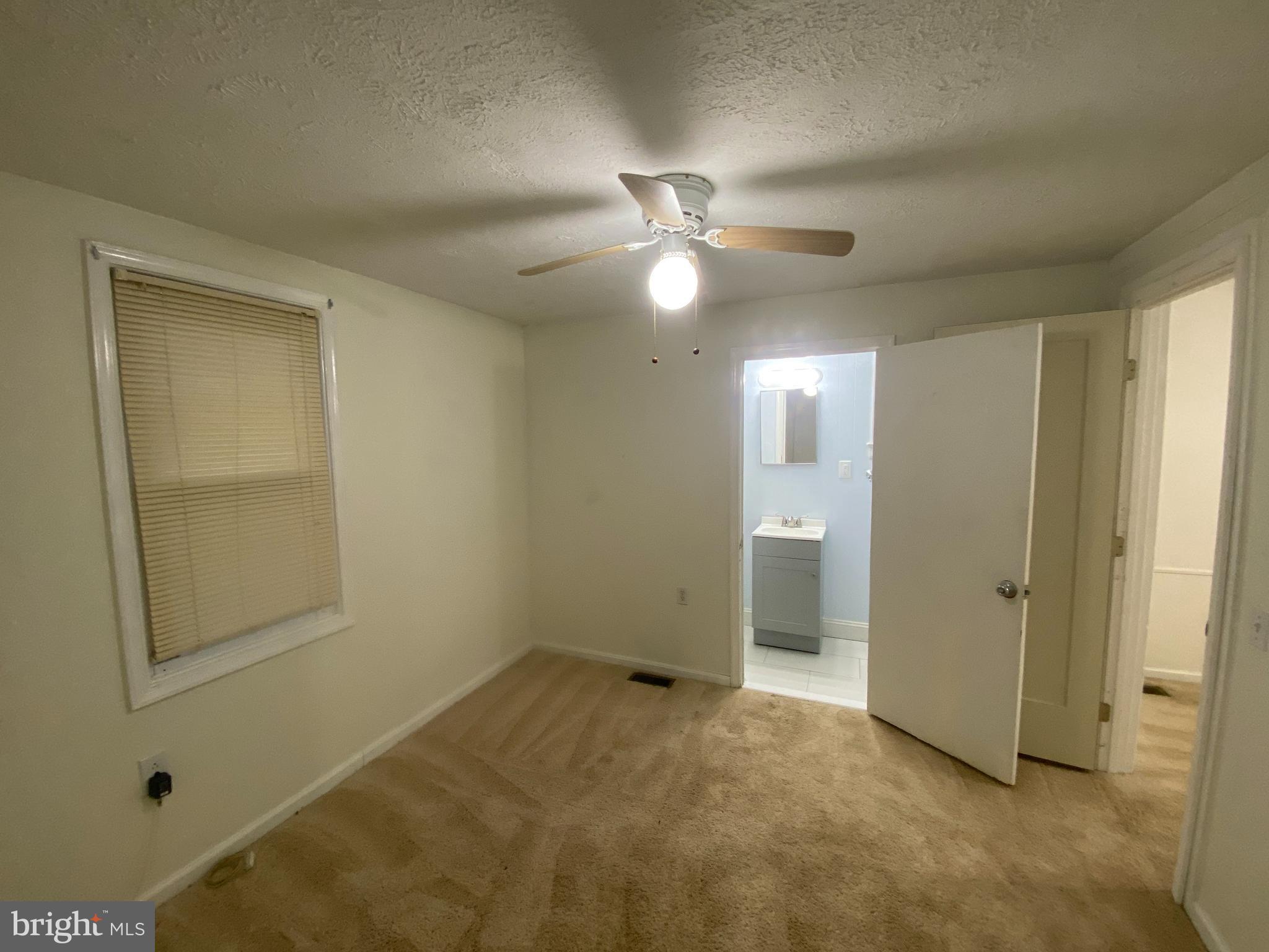 COTTAGE GREEN - Residential Lease