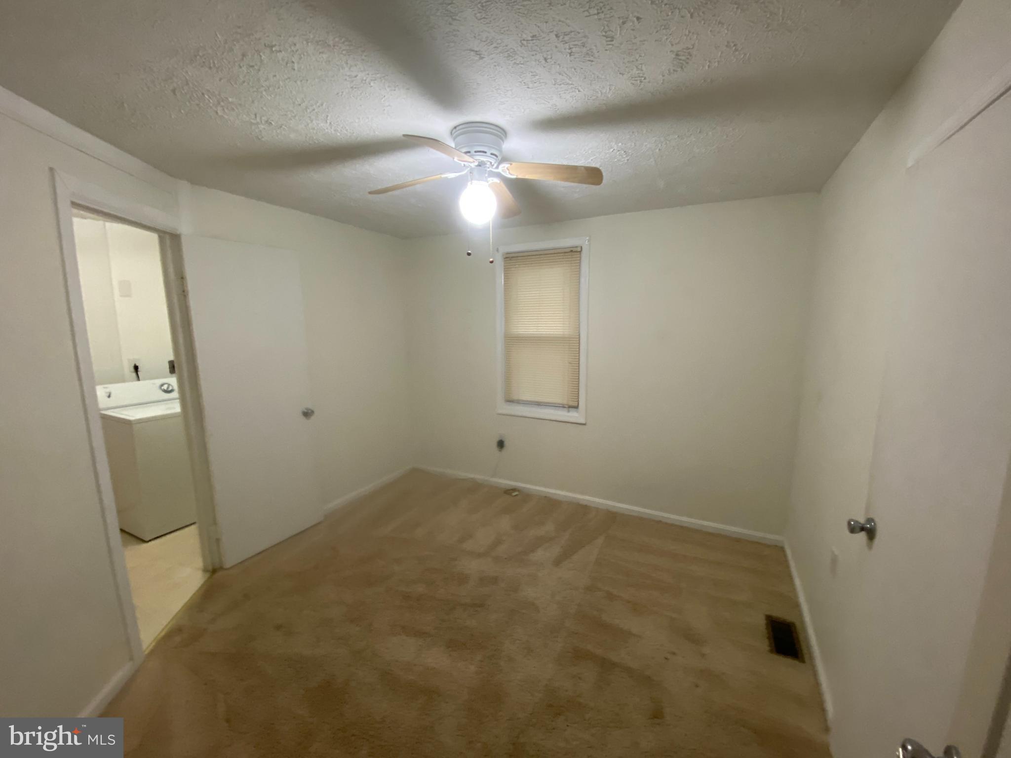 COTTAGE GREEN - Residential Lease