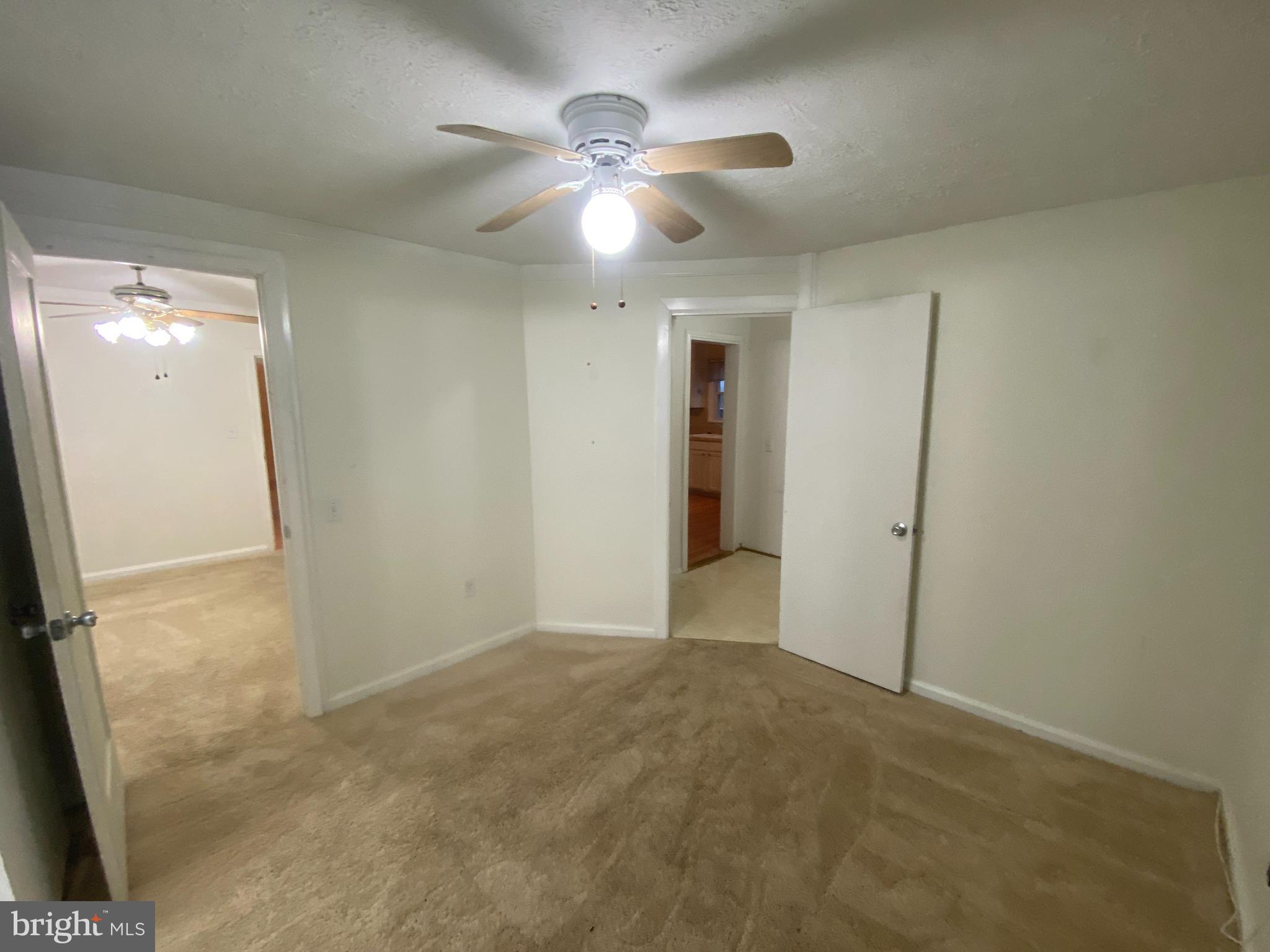 COTTAGE GREEN - Residential Lease