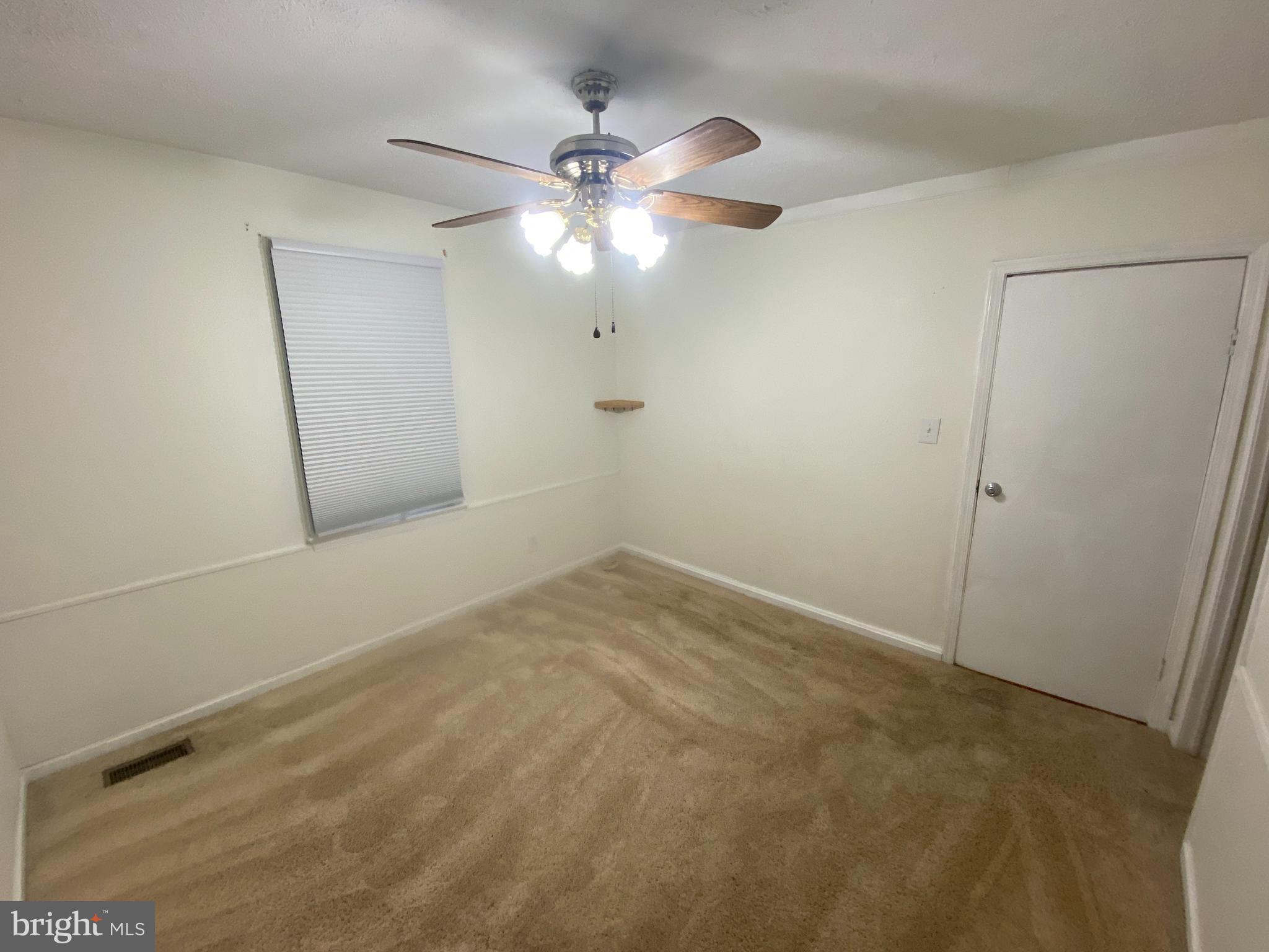 COTTAGE GREEN - Residential Lease