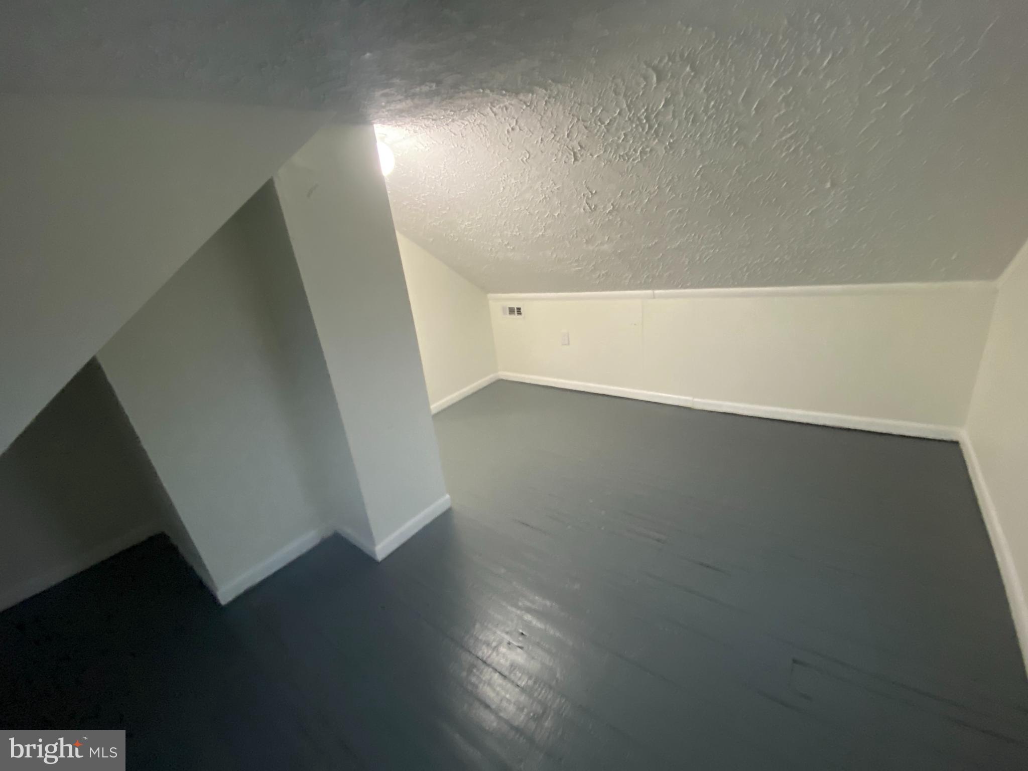 COTTAGE GREEN - Residential Lease