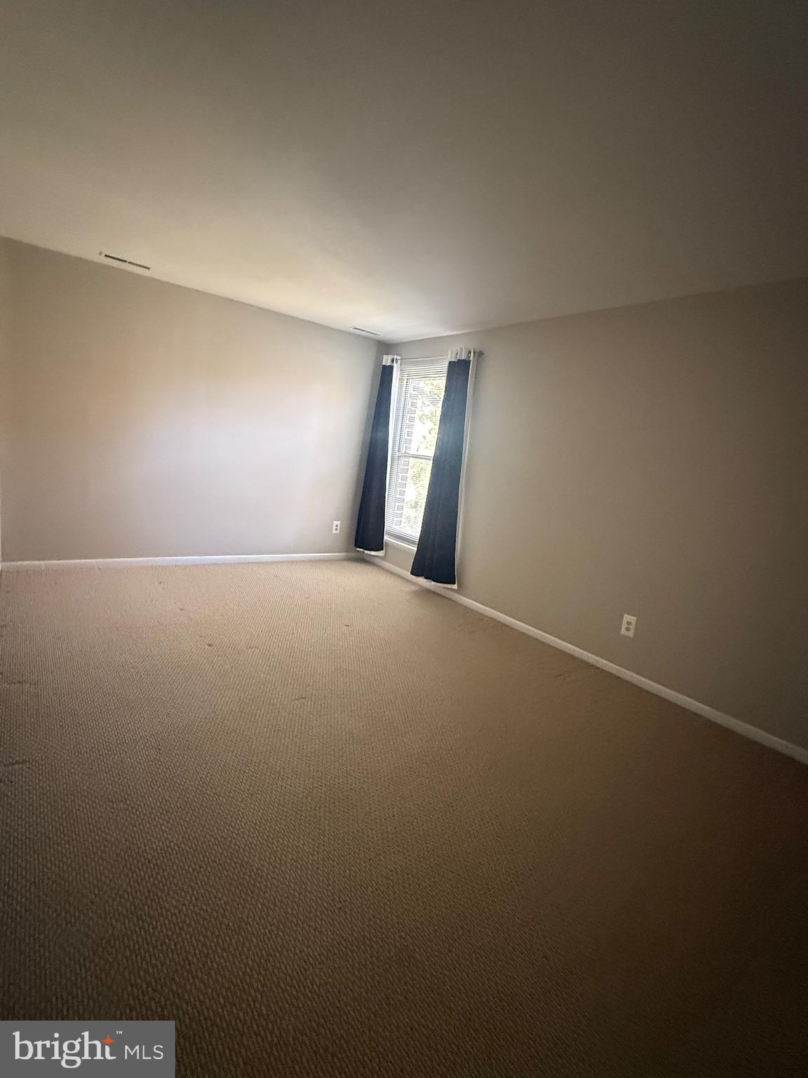 WOODBURN VILLAGE - Residential Lease