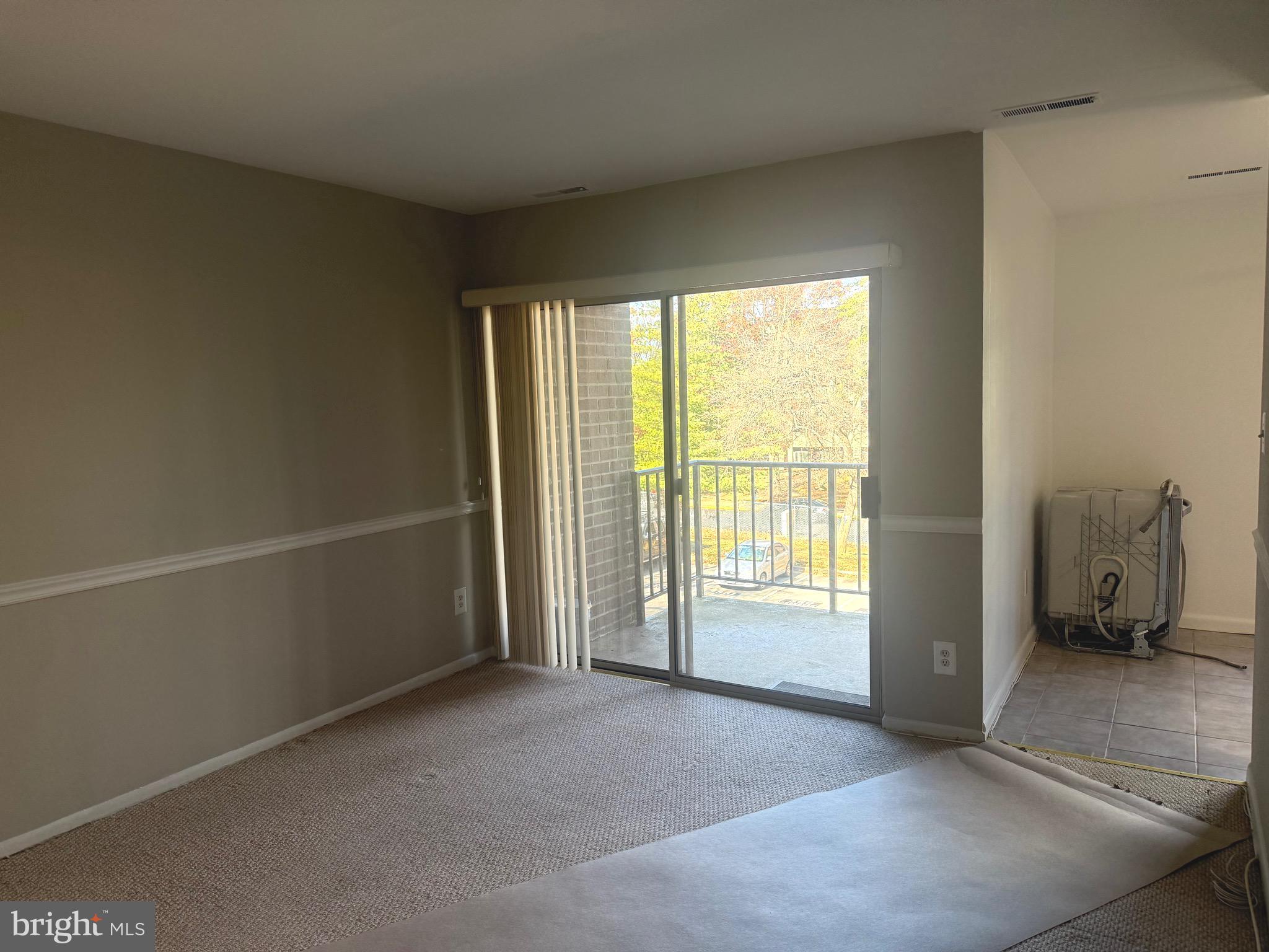 WOODBURN VILLAGE - Residential Lease