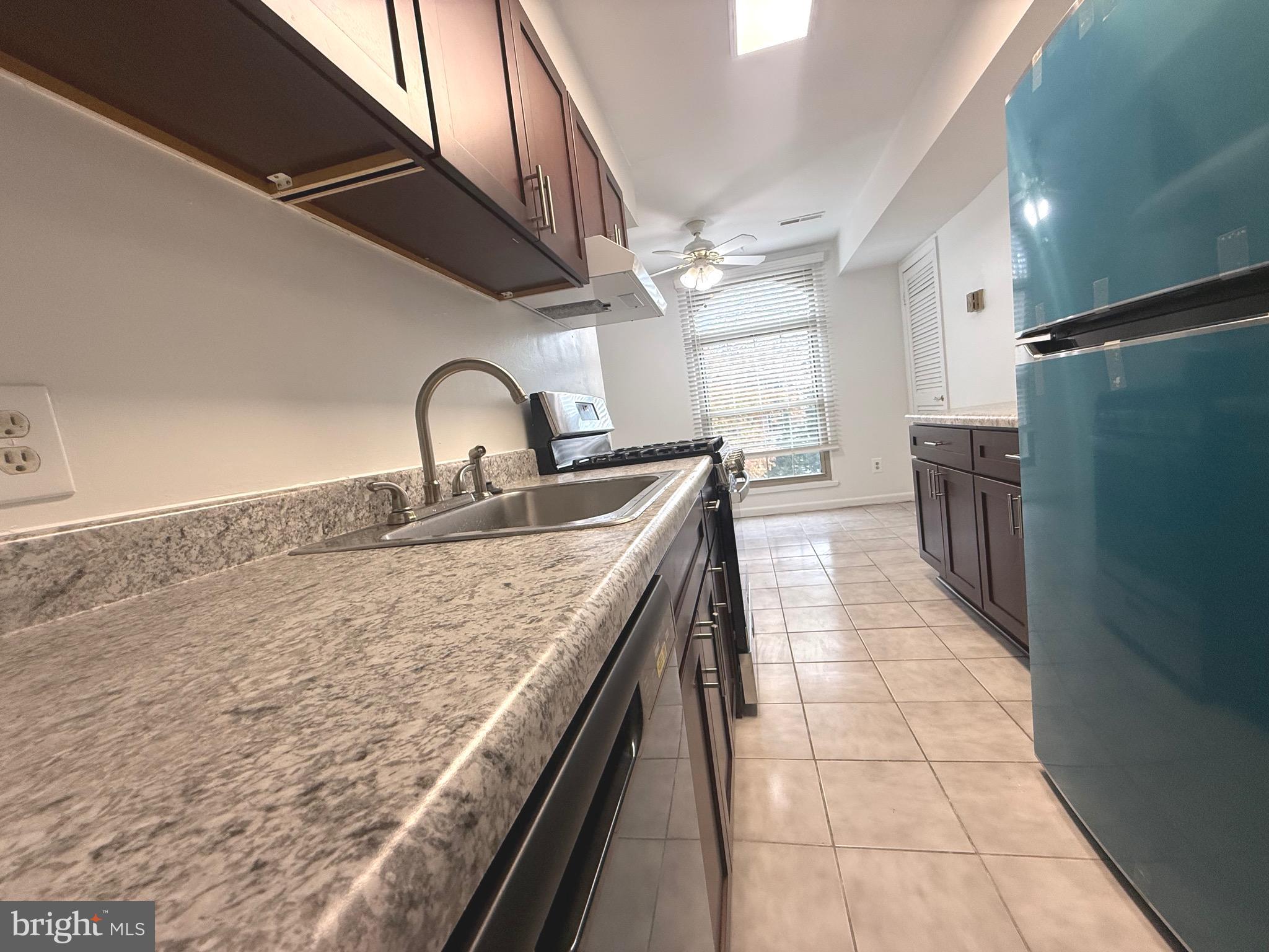 WOODBURN VILLAGE - Residential Lease