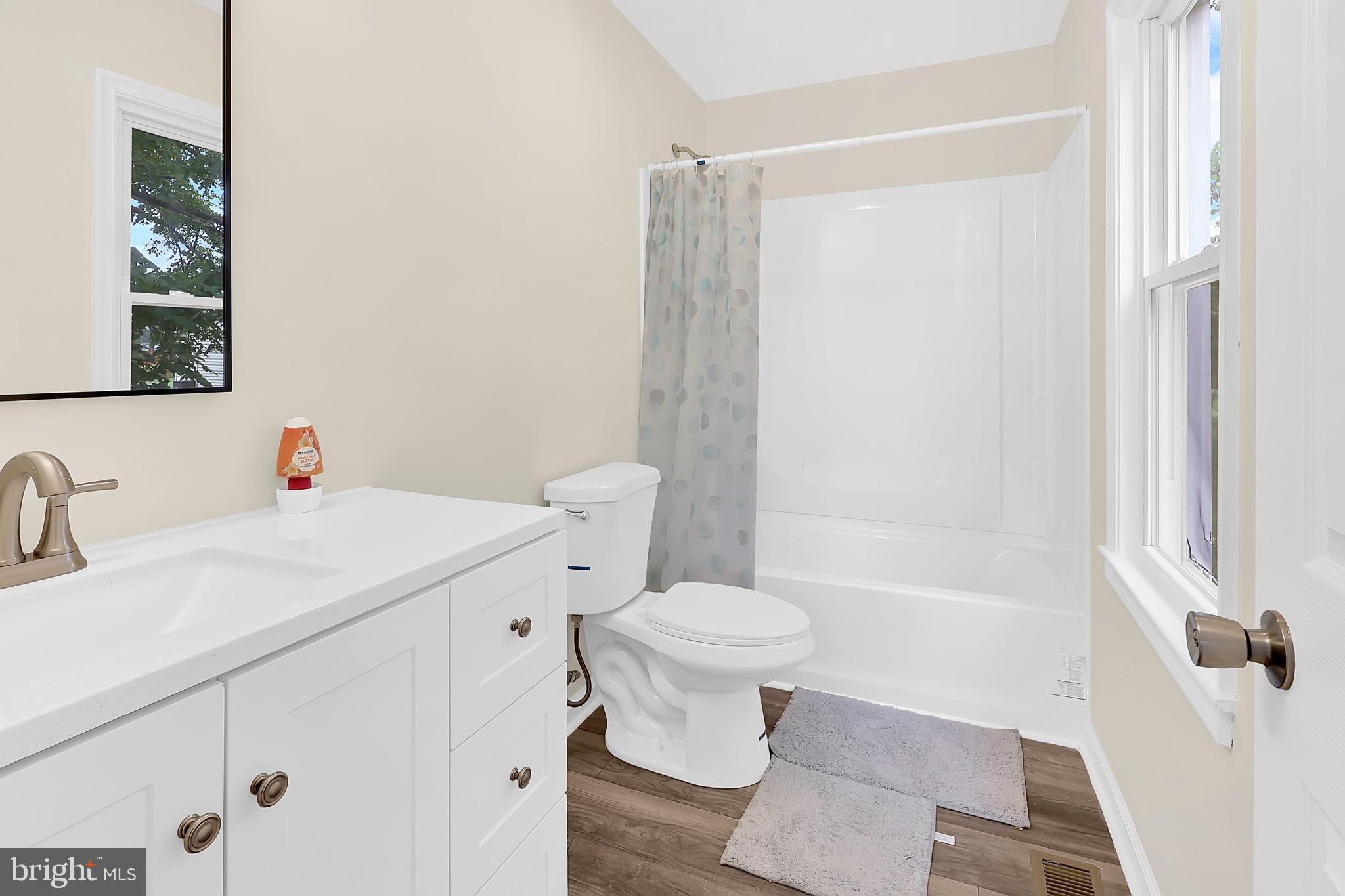 CEDAR RIDGE - Residential