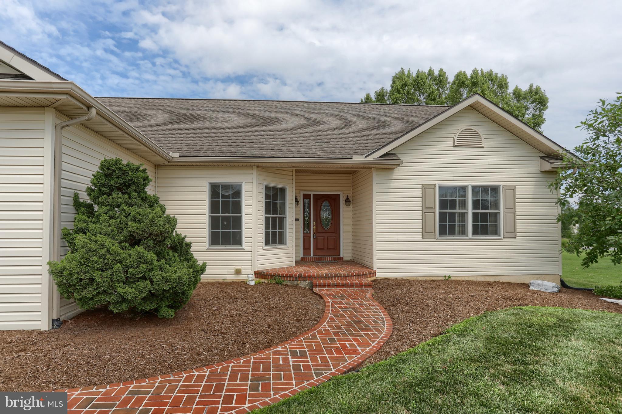 27 BOXWOOD DRIVE