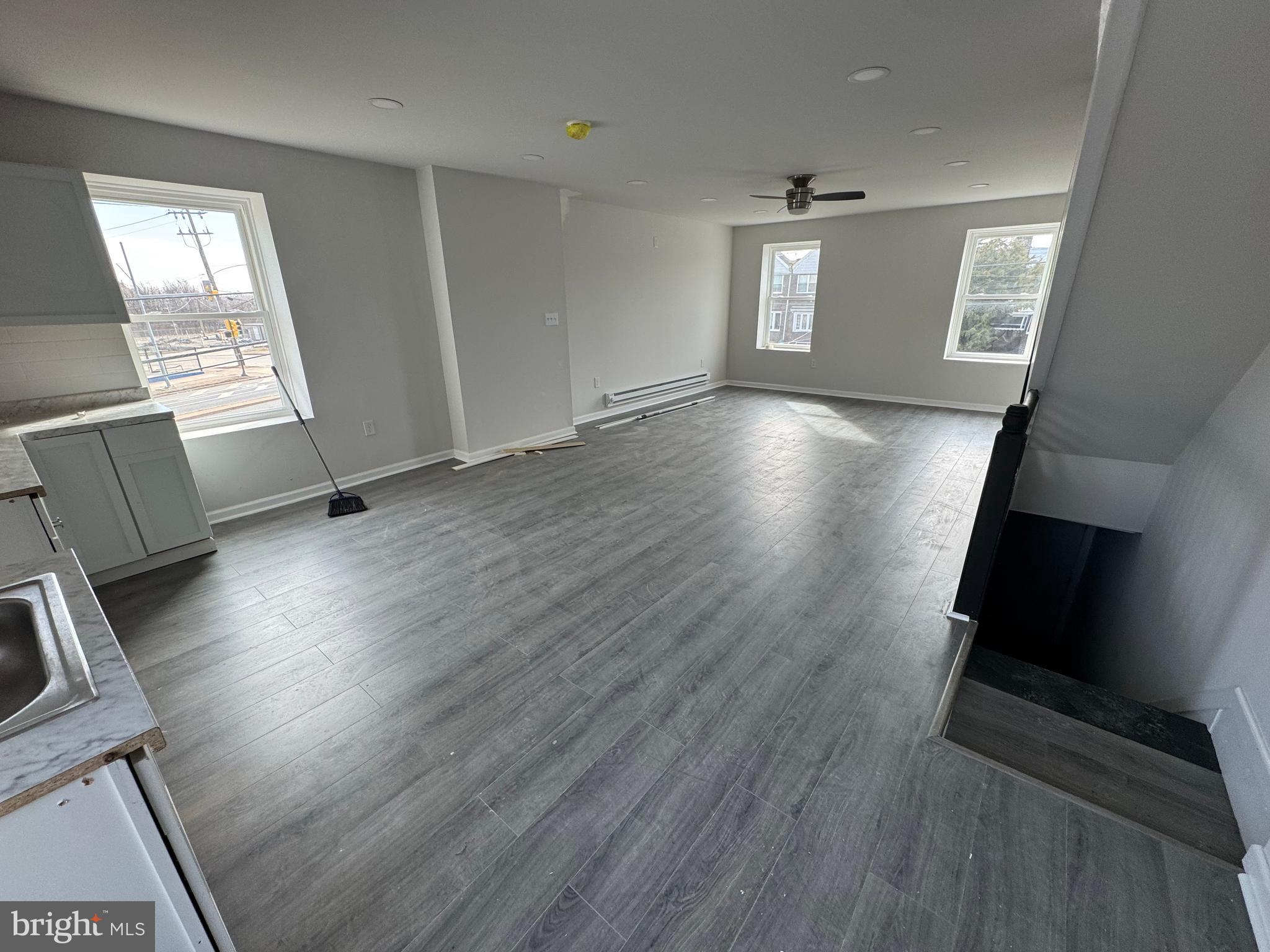 PHILADELPHIA (SOUTHWEST) - Residential