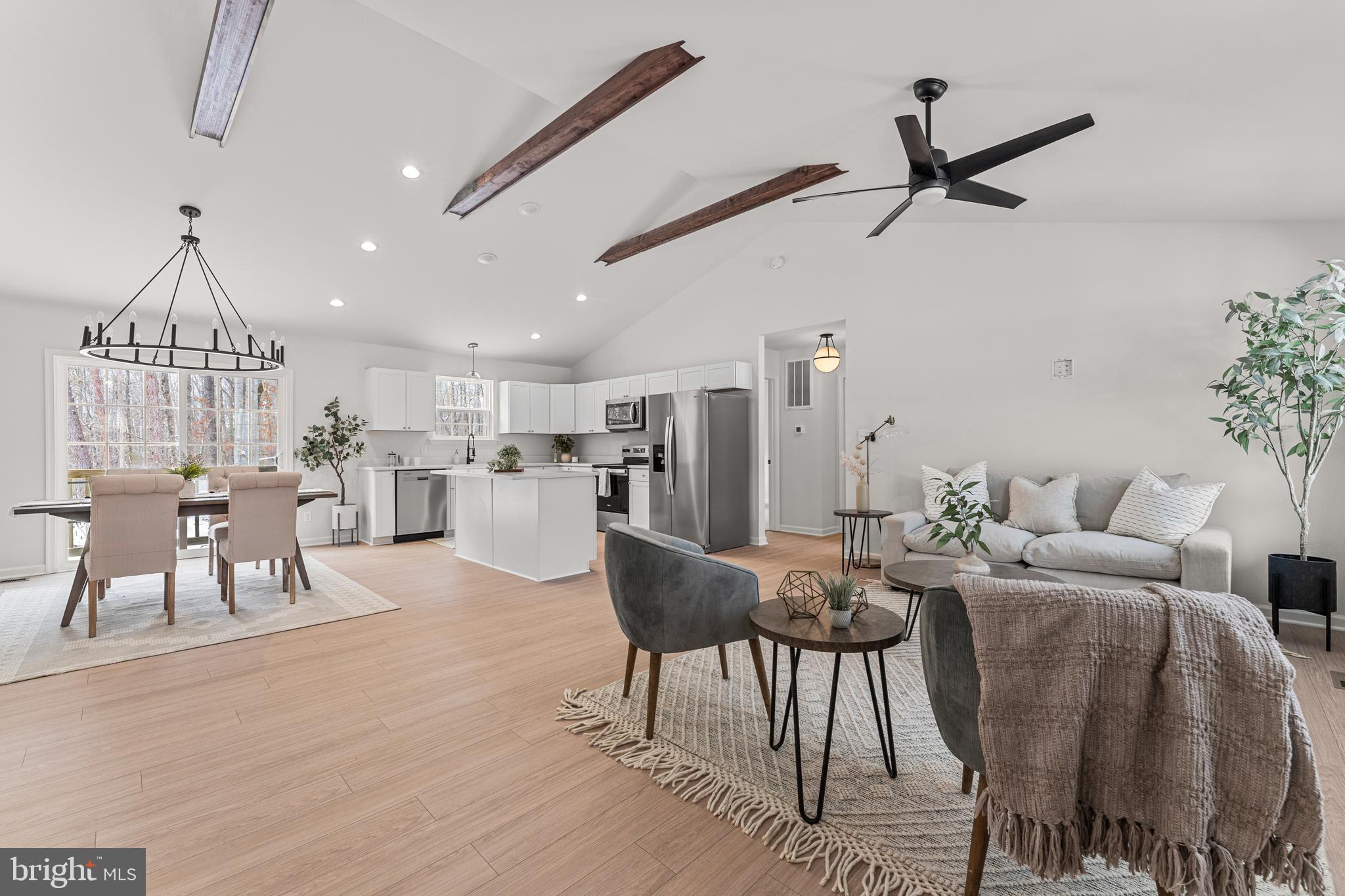 HARRIS CREEK - Residential