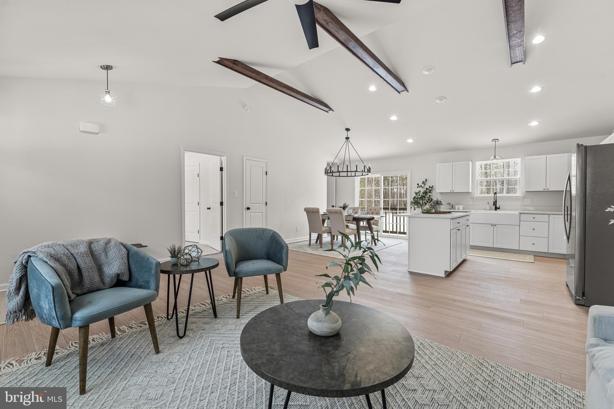 HARRIS CREEK - Residential