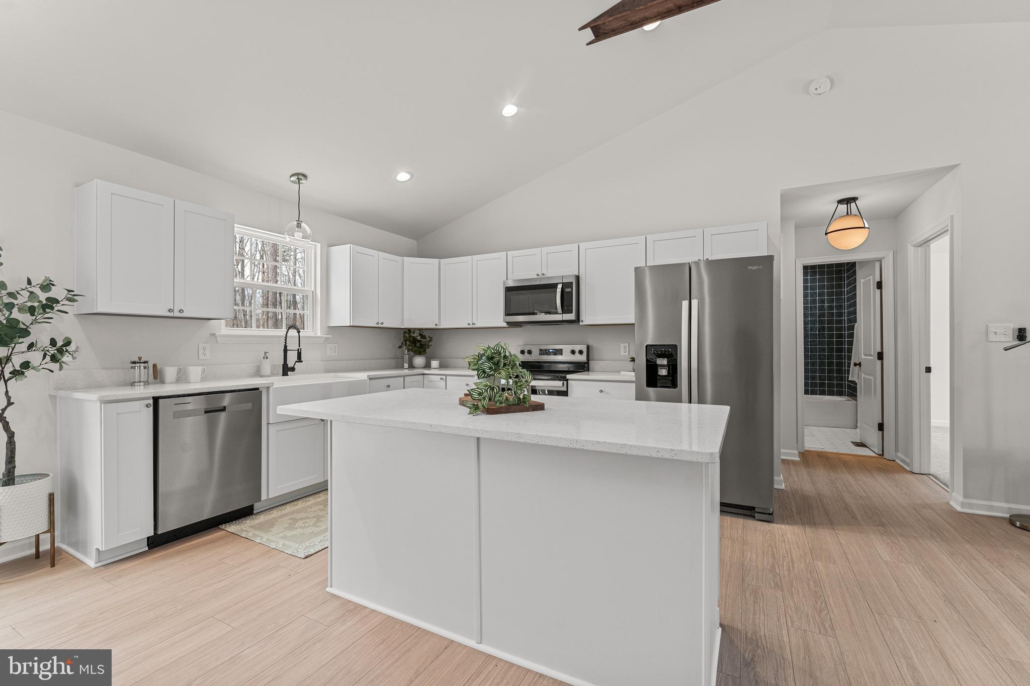 HARRIS CREEK - Residential