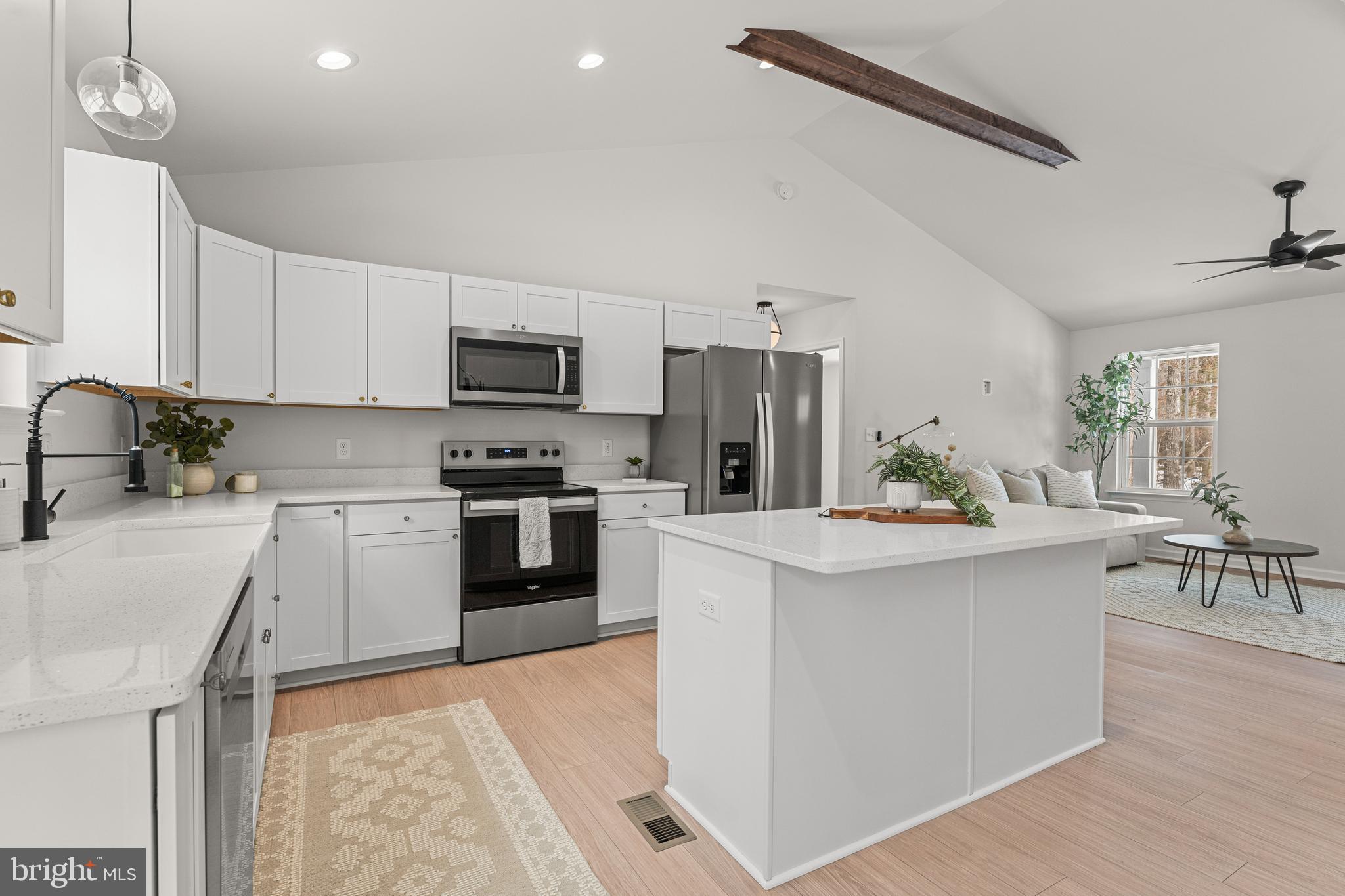 HARRIS CREEK - Residential