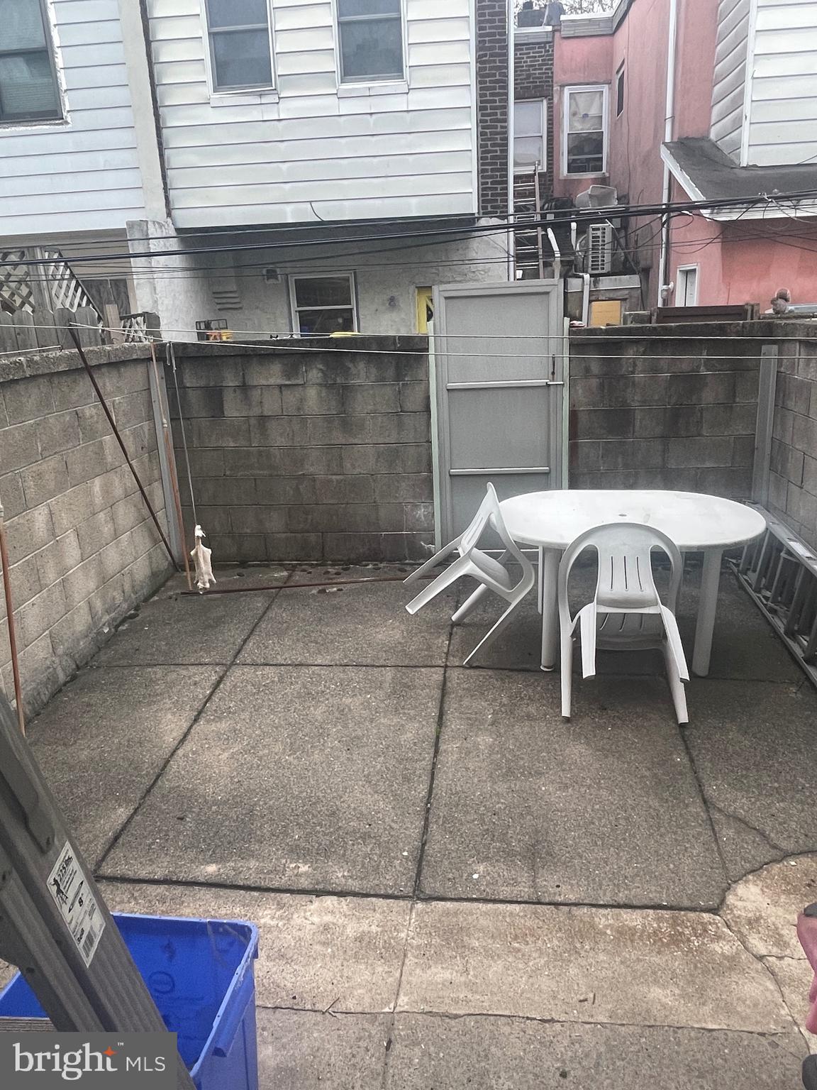 WHITMAN - Residential