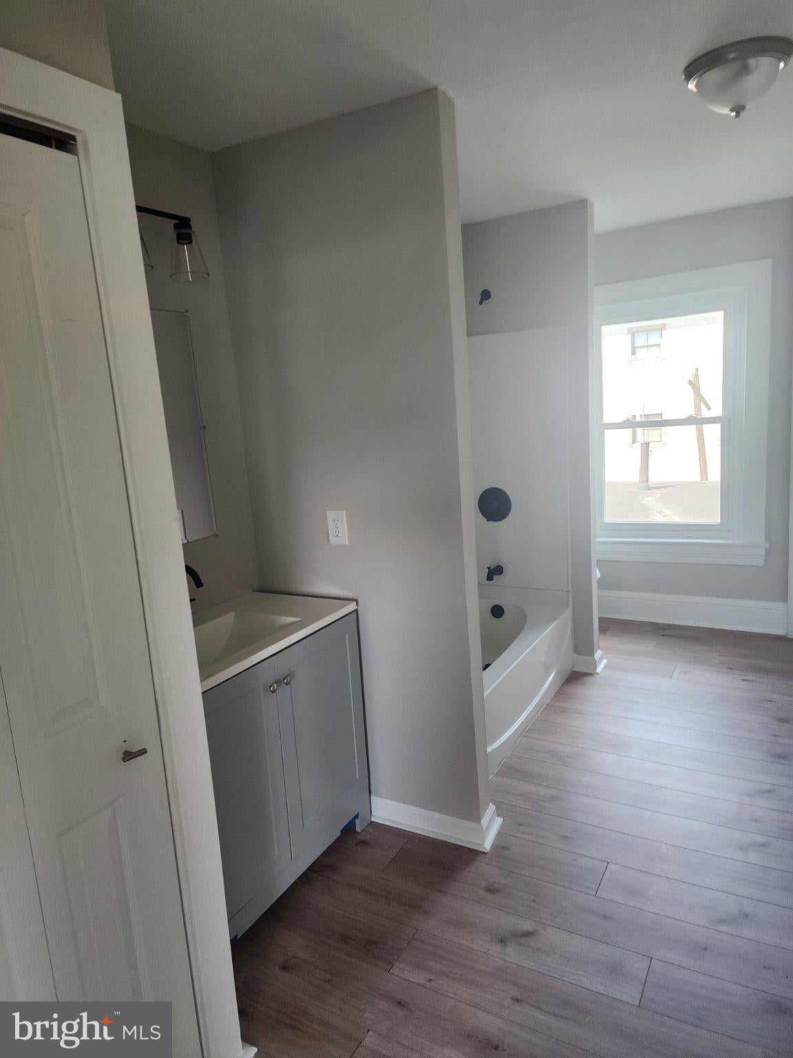 28 N 2ND AVENUE #3