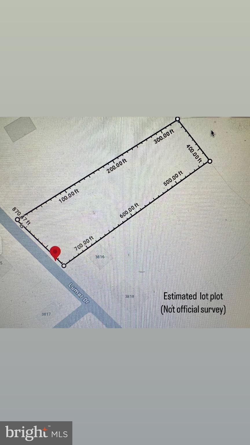 Main image without alt text