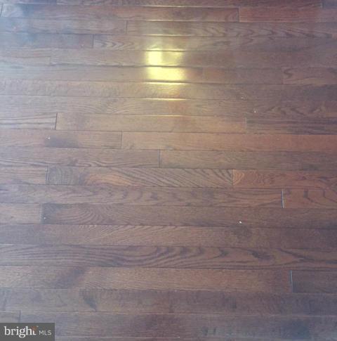 MANOR EAST - Residential