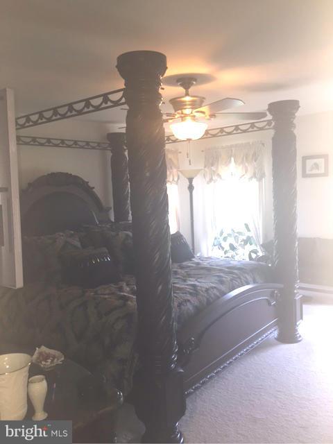 MANOR EAST - Residential