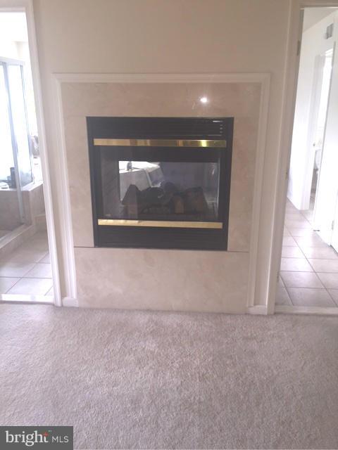 MANOR EAST - Residential