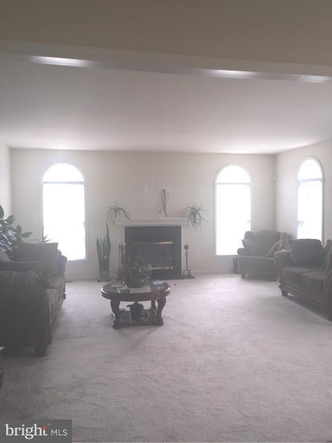 MANOR EAST - Residential