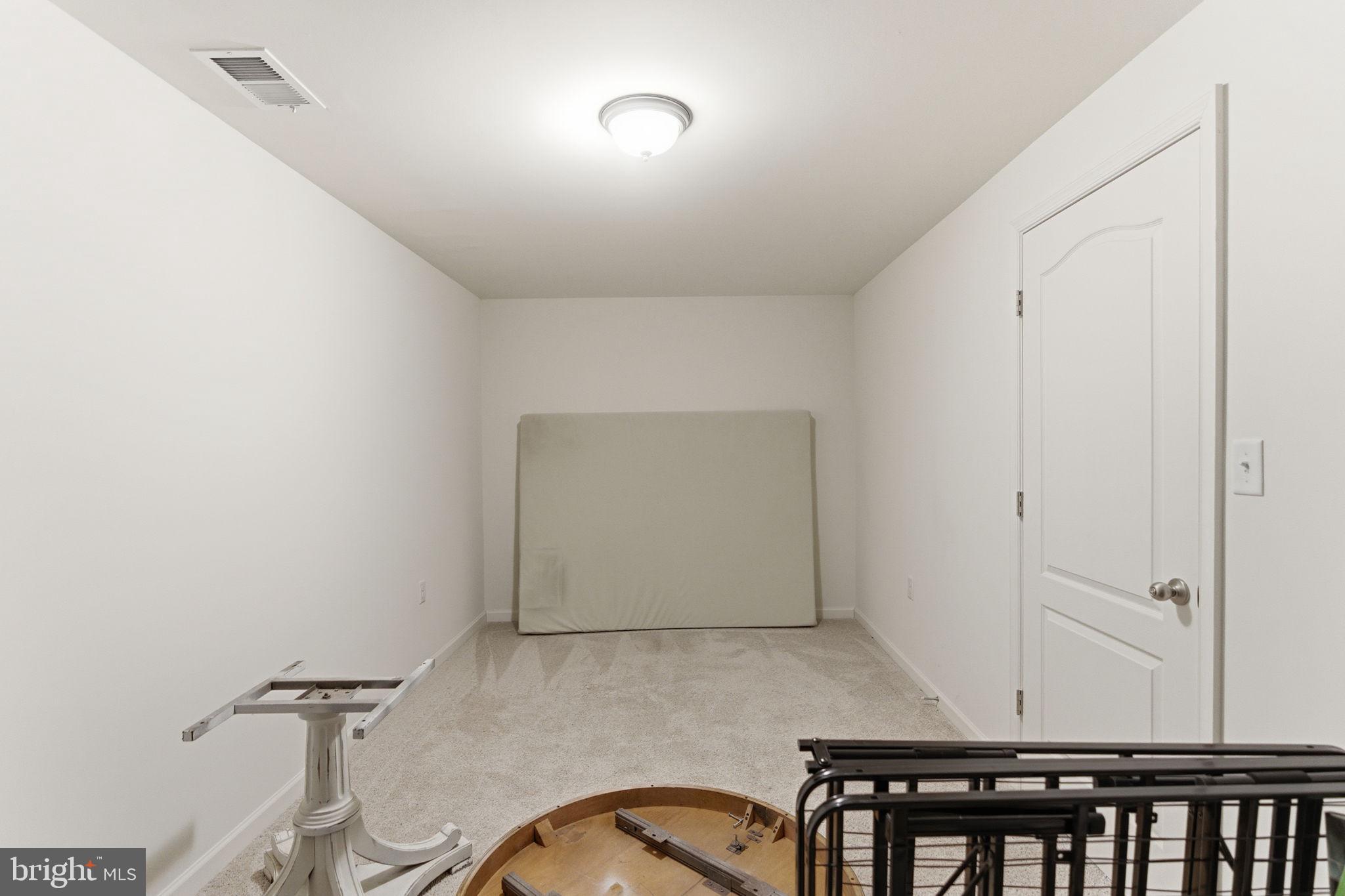 SPRINGDALE FARM - Residential