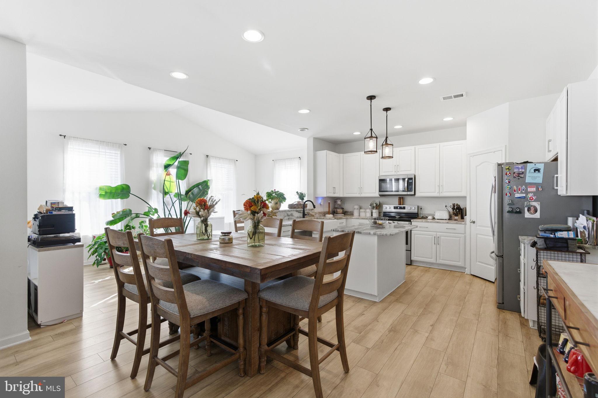 SPRINGDALE FARM - Residential