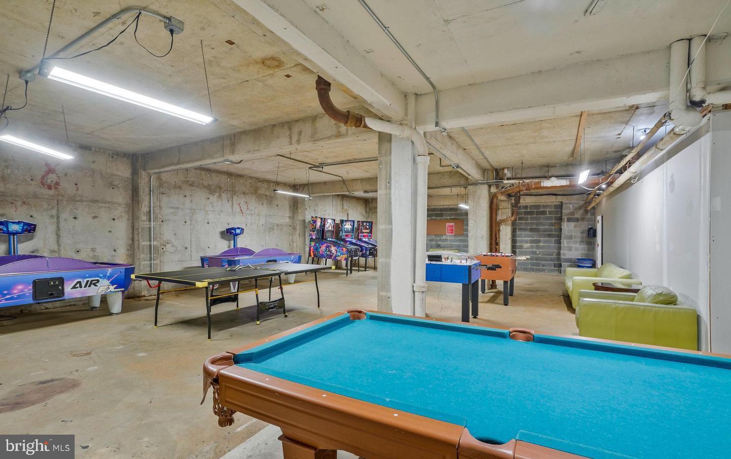 FORTY SIX HUNDRED - Residential Lease