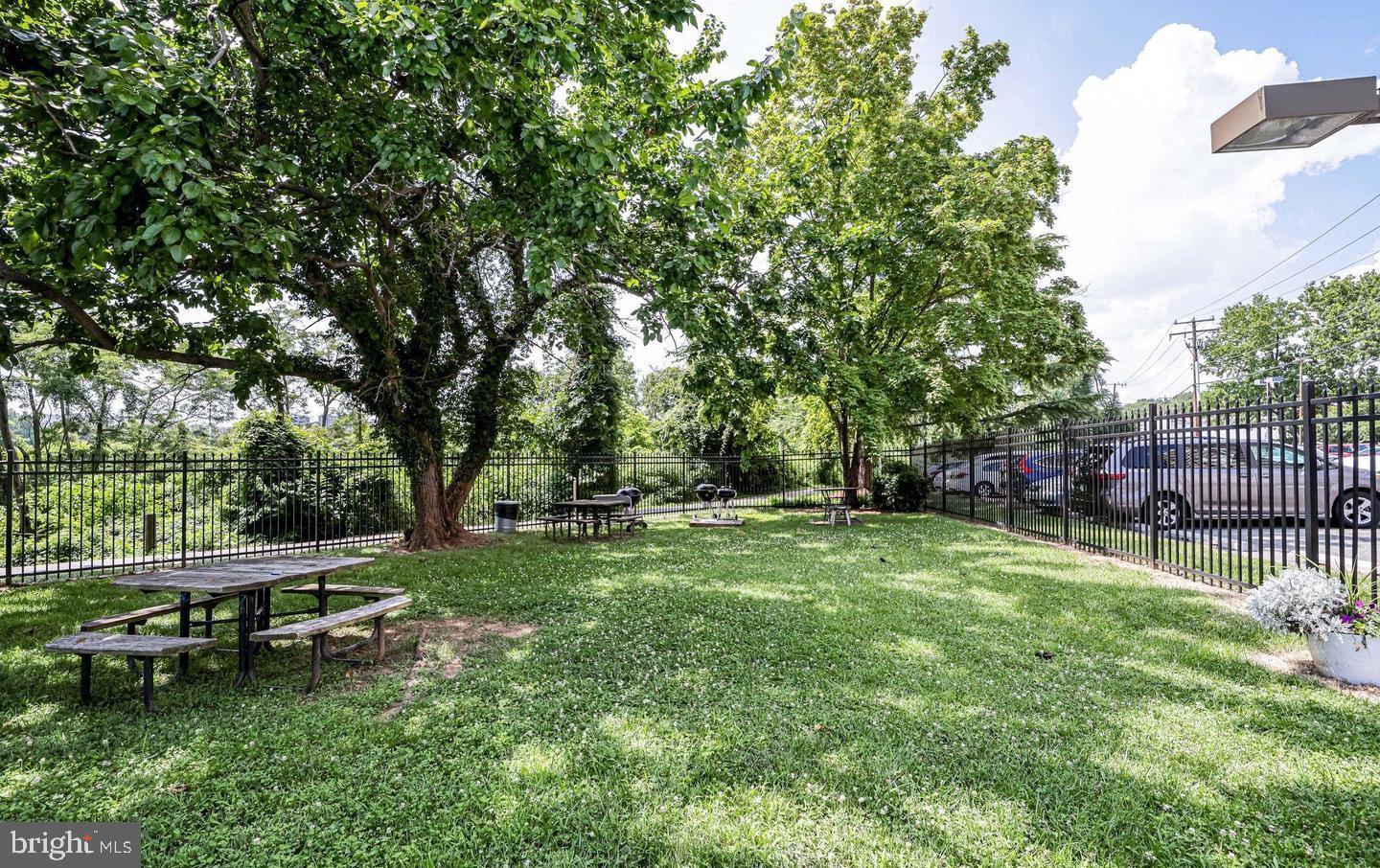 FORTY SIX HUNDRED - Residential Lease