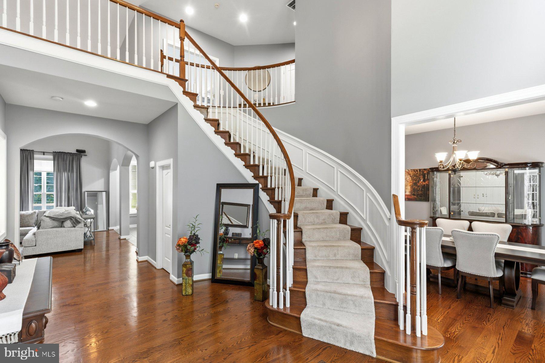 5501 EVESHAM COURT