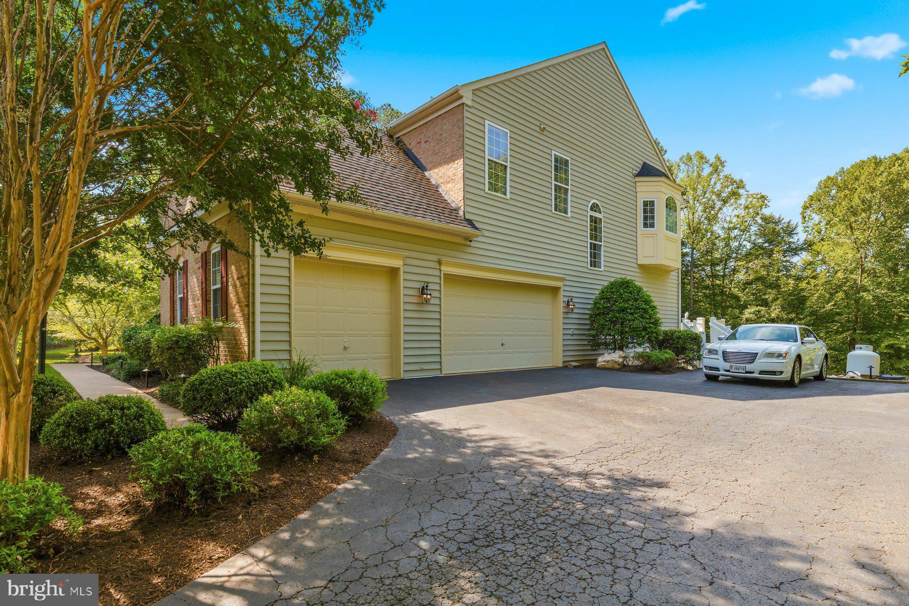 5501 EVESHAM COURT