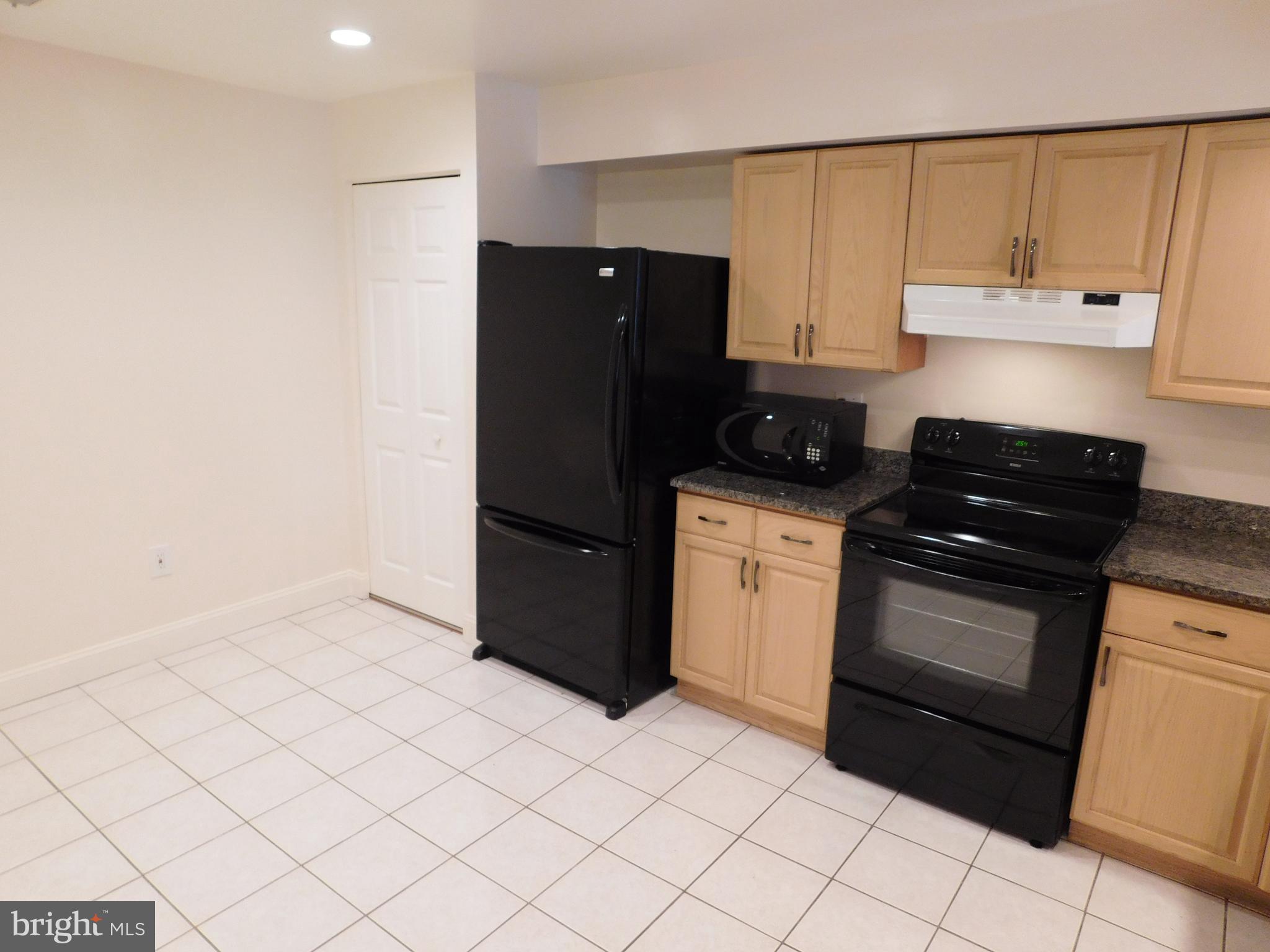 1741 S HAYES STREET S 1