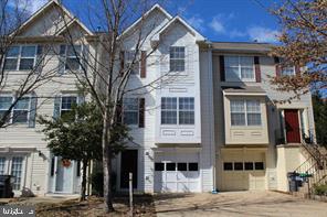 Townhouse For Rent - 102 Barrows Court<br/> FREDERICKSBURG, VA 22406