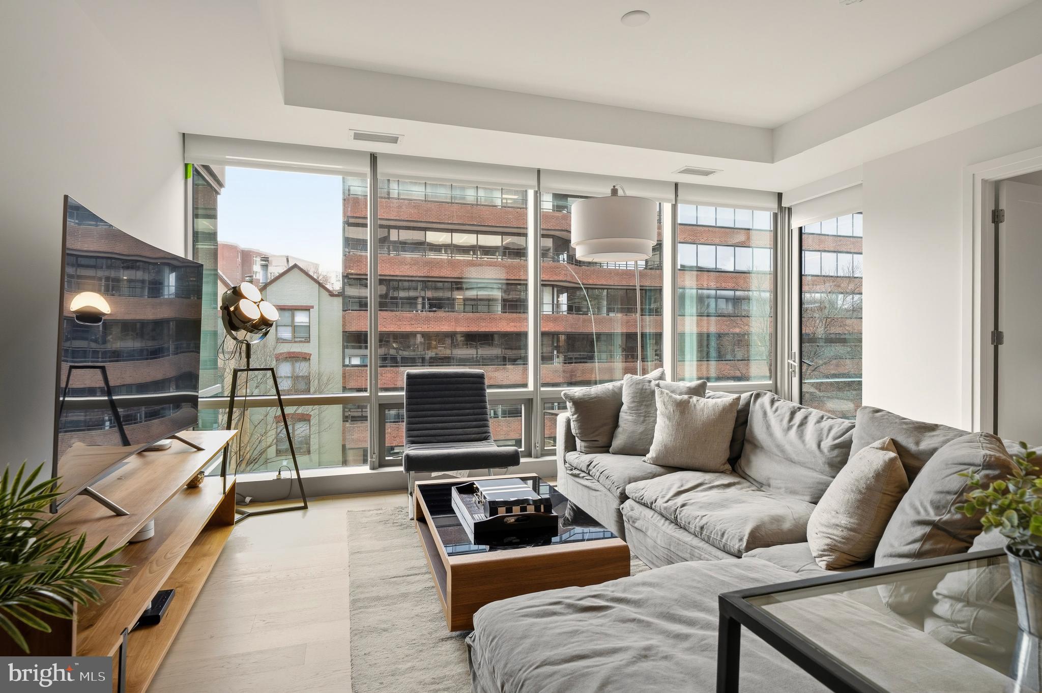 WEST END - Residential