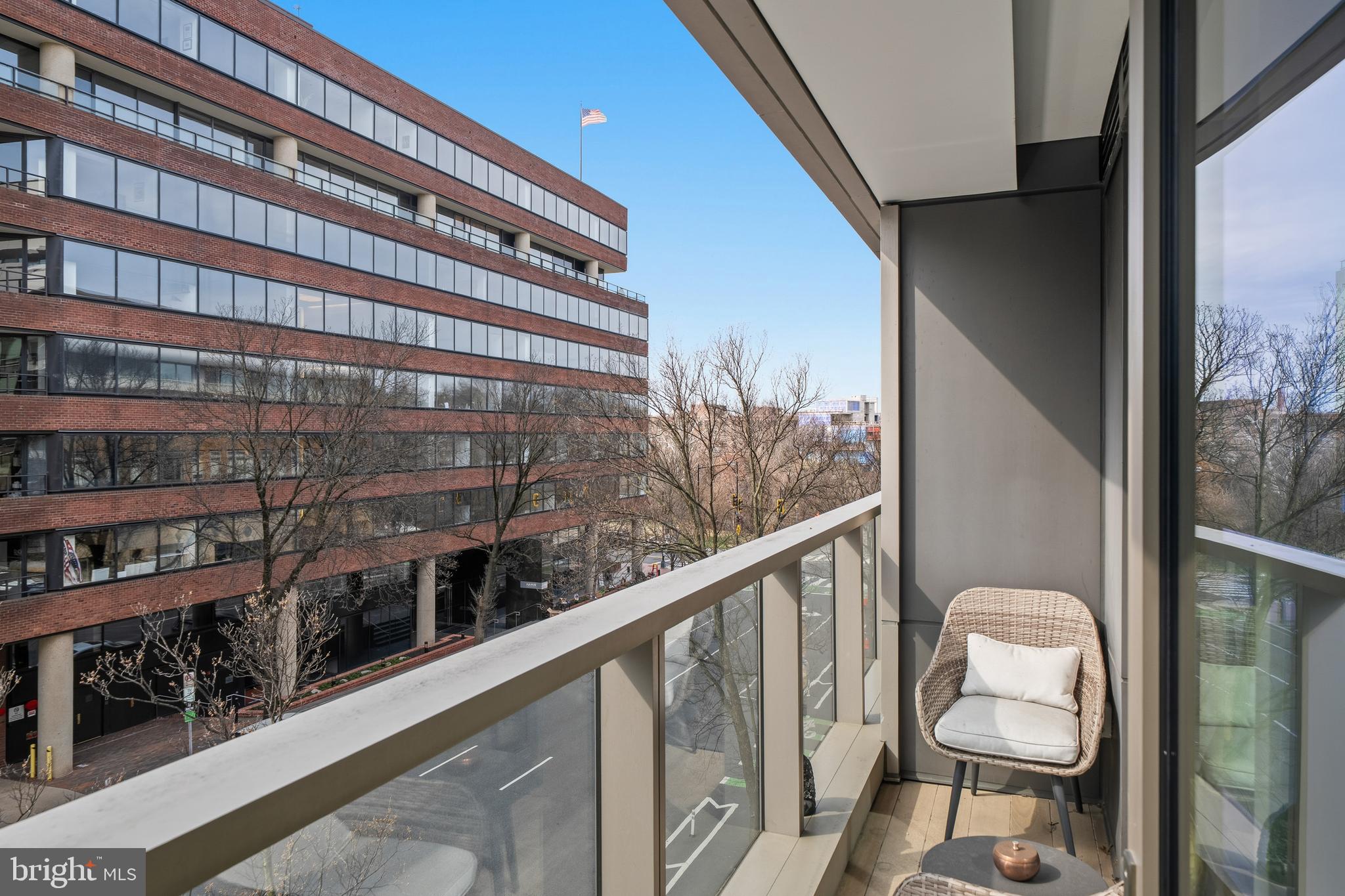 WEST END - Residential