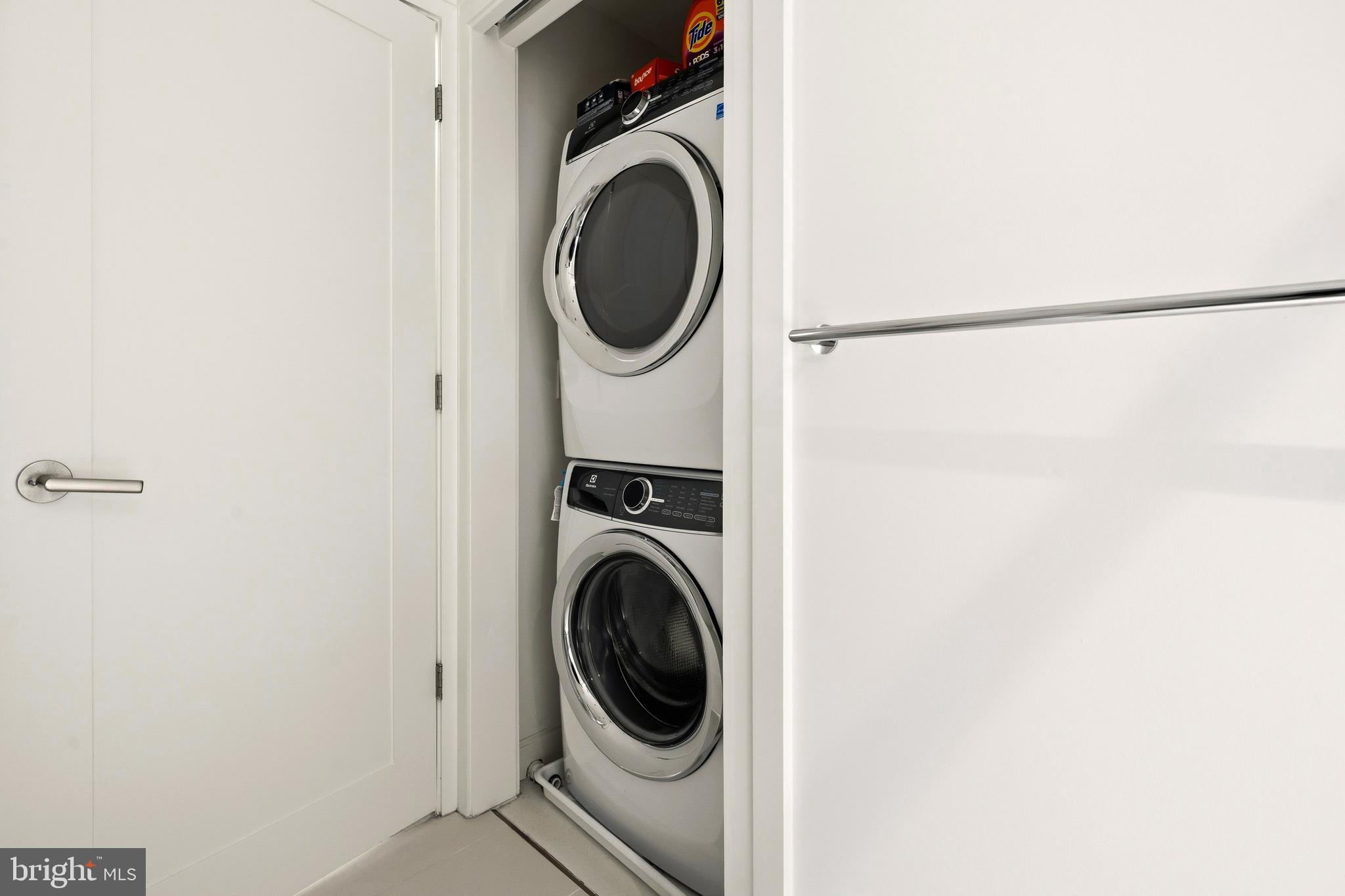 WEST END - Residential