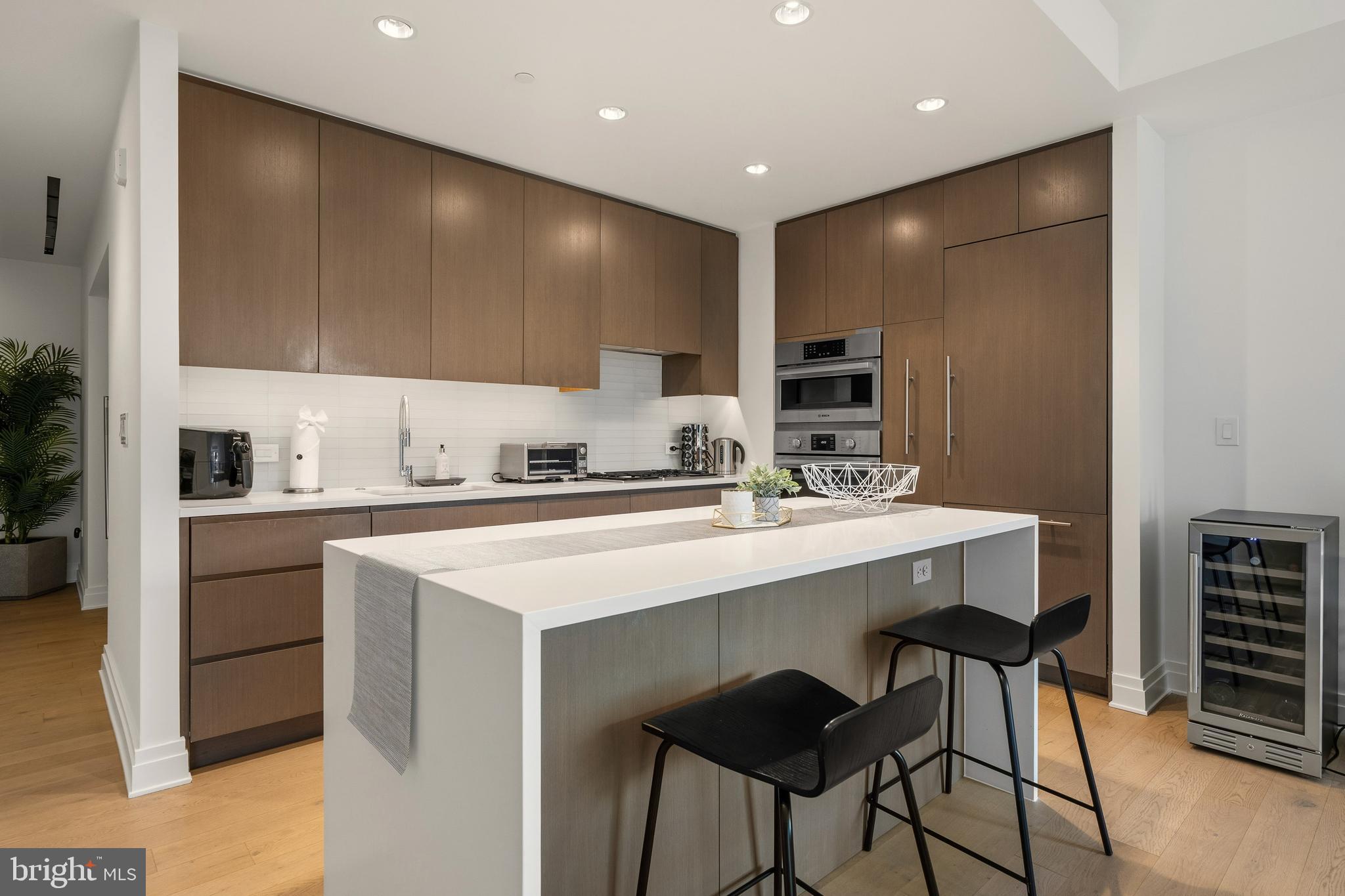 WEST END - Residential