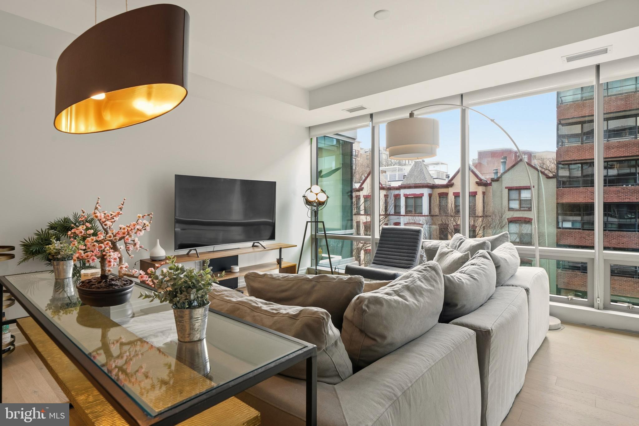 WEST END - Residential