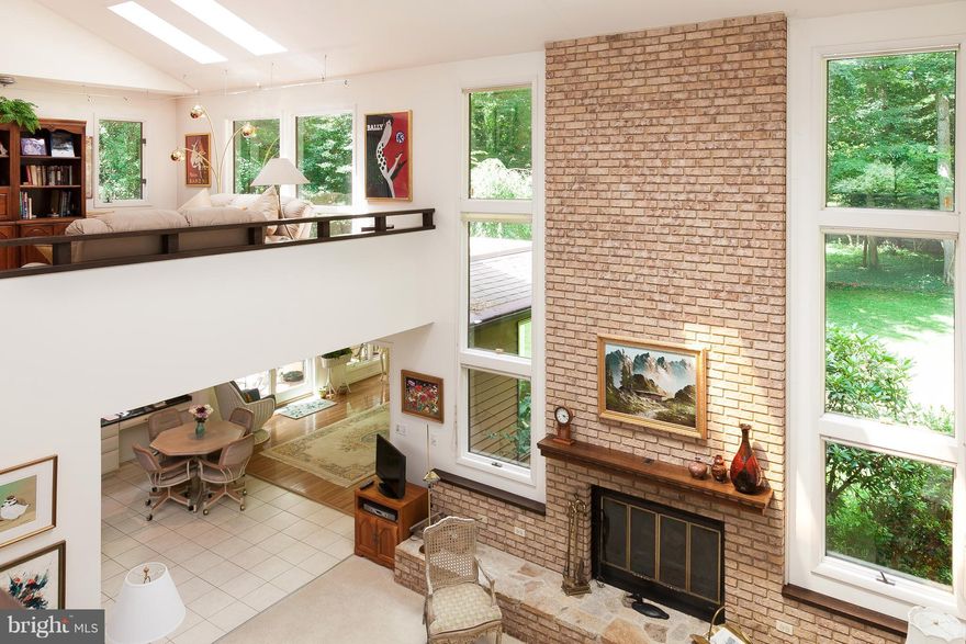 AMBERLEY VALUE Just reduced!  Seller has found 'Home of Choice"  READY TO MOVE  Gorgeous kitchen opening to light filled sunroom that adjoins living room w/ 2 story FP, dining room & fabulous FIRST FLOOR MASTER BEDROOM SUITE. Put the guests or extra family on 2nd floor w/ soaring ceilings, great space for artist studio, professional office & 2 additional bdr W/ baths Amberely offers 3 piers/ slips