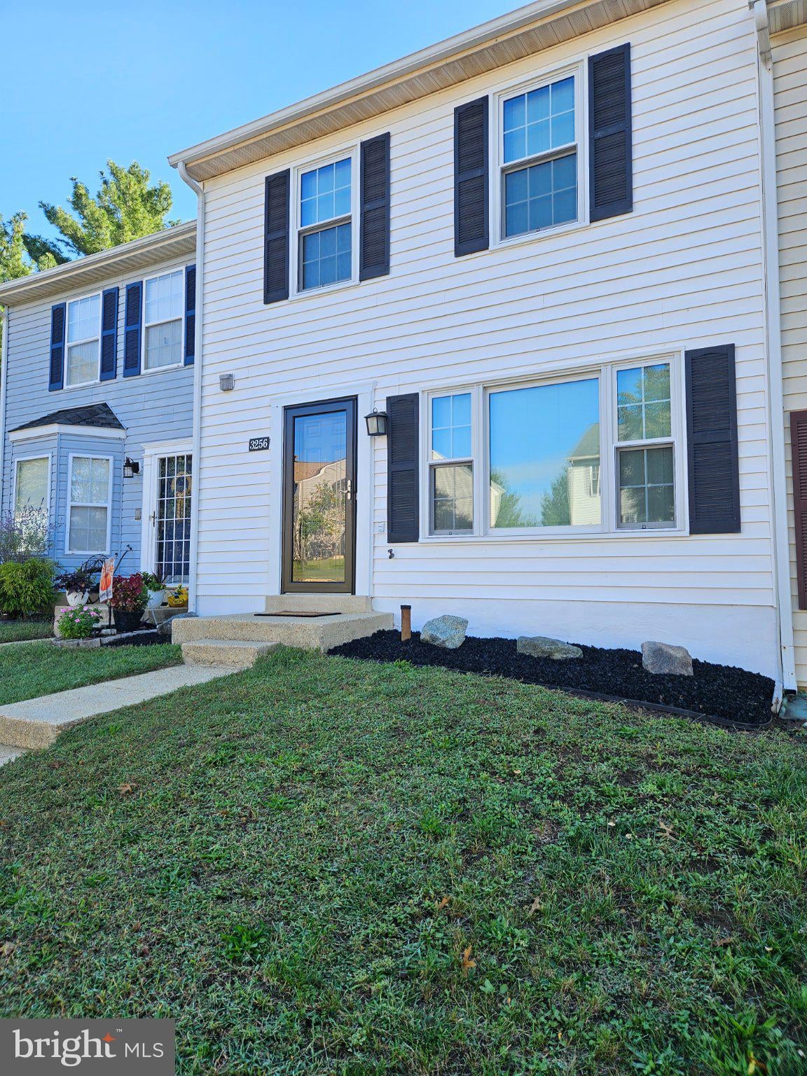 3256 PRINCE RANIER PLACE