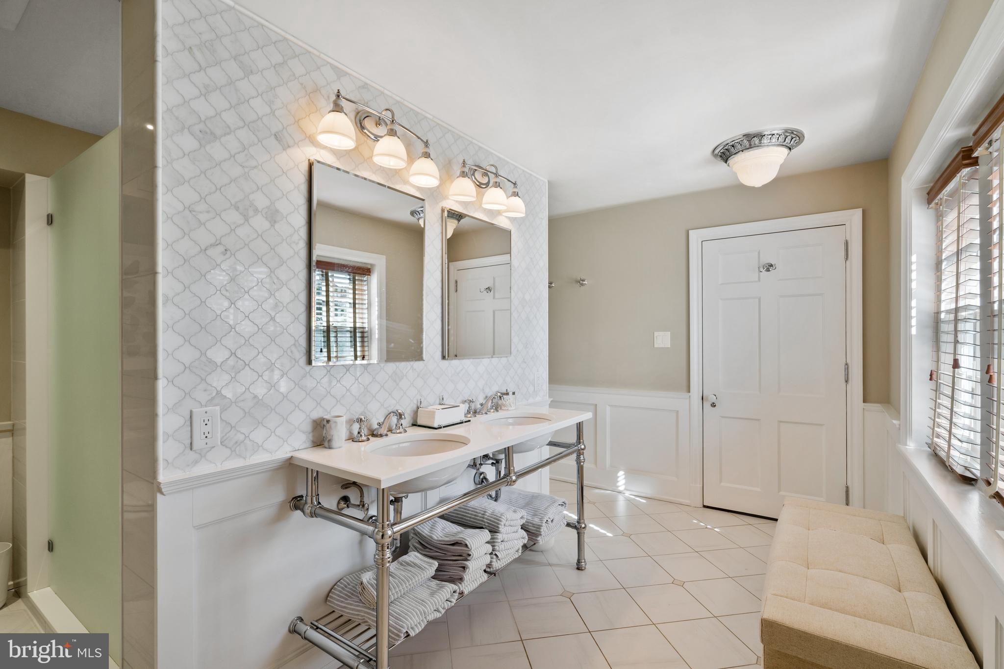 MERION GOLF MANOR - Residential