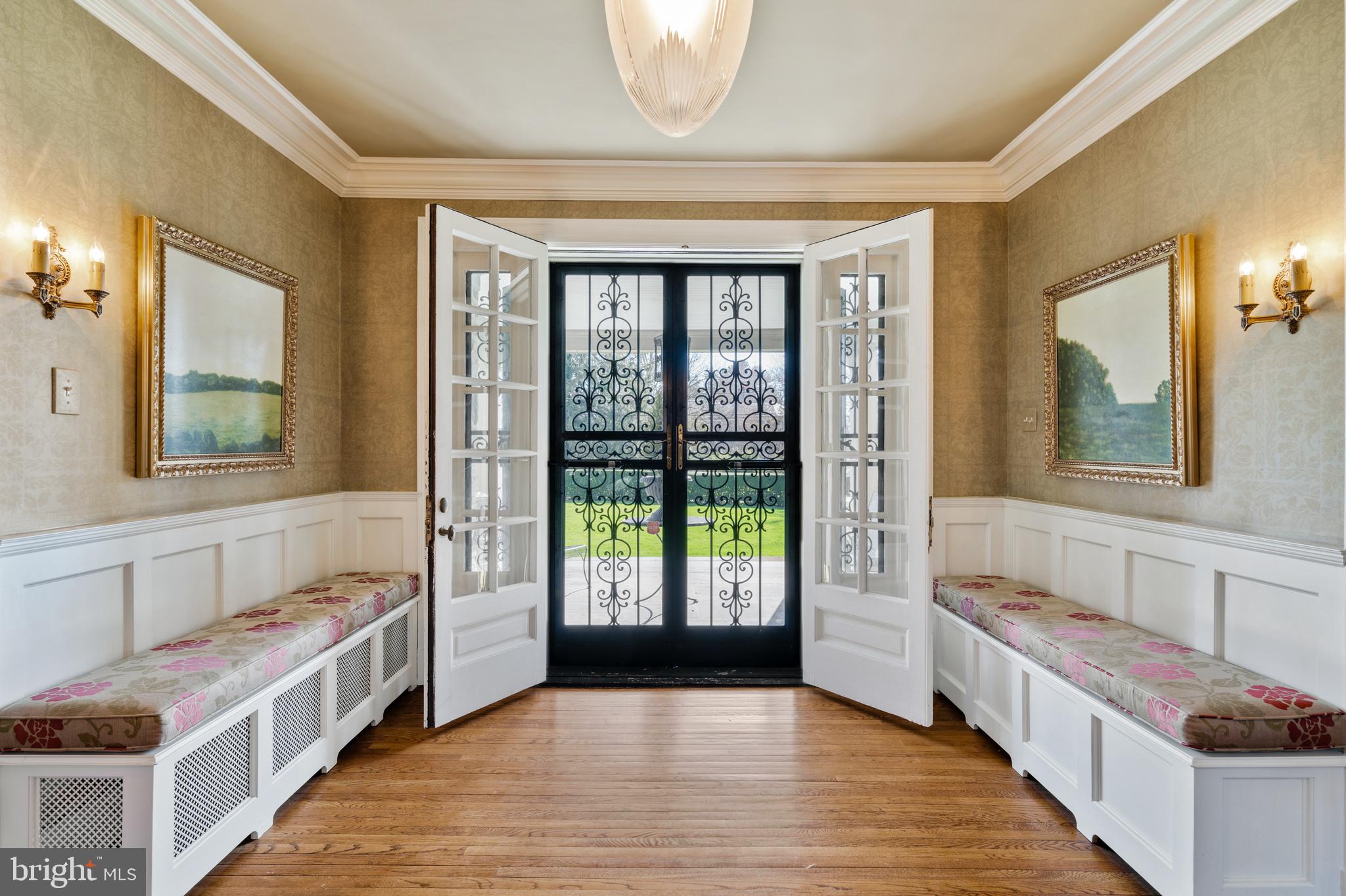 MERION GOLF MANOR - Residential