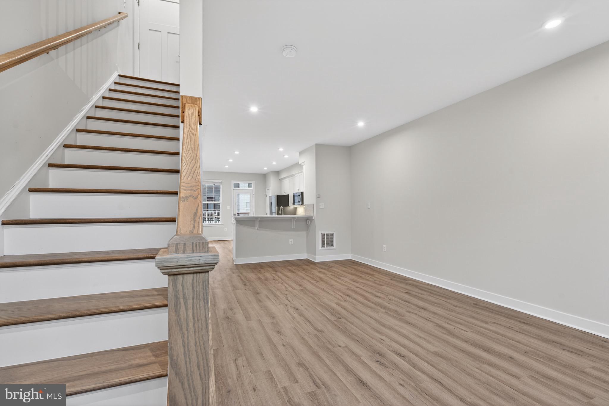 FOSTER'S GLEN - Residential Lease