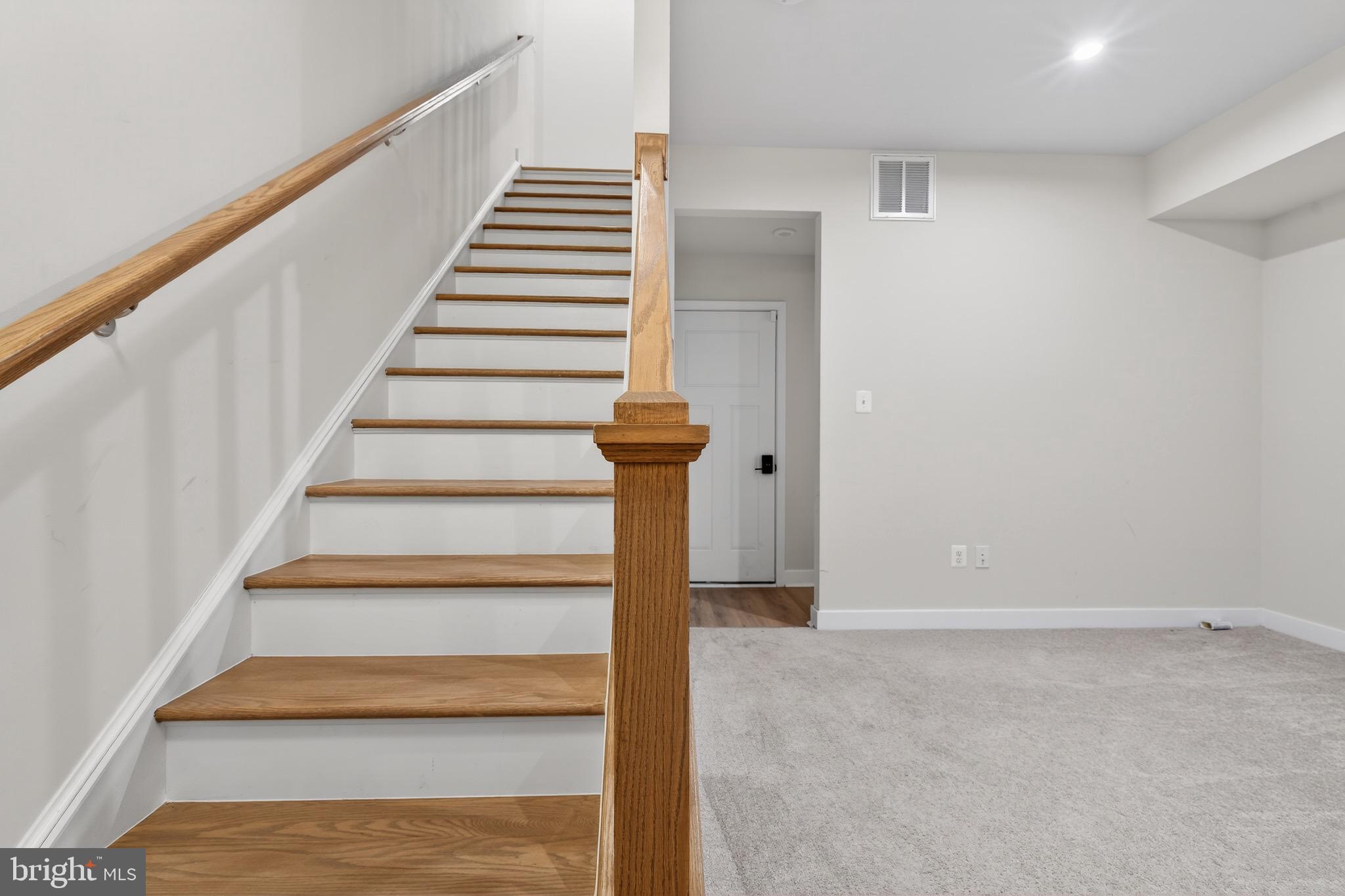 FOSTER'S GLEN - Residential Lease
