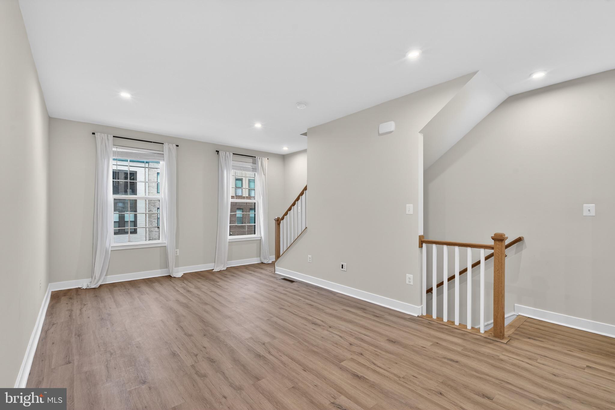 FOSTER'S GLEN - Residential Lease