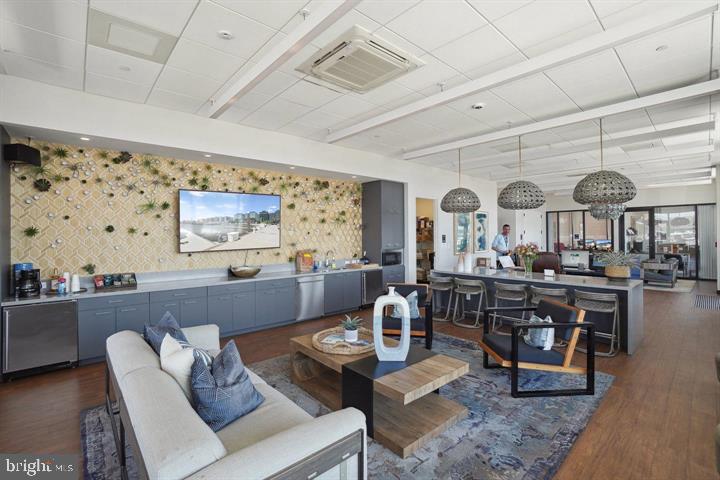 SW WATERFRONT - Land
