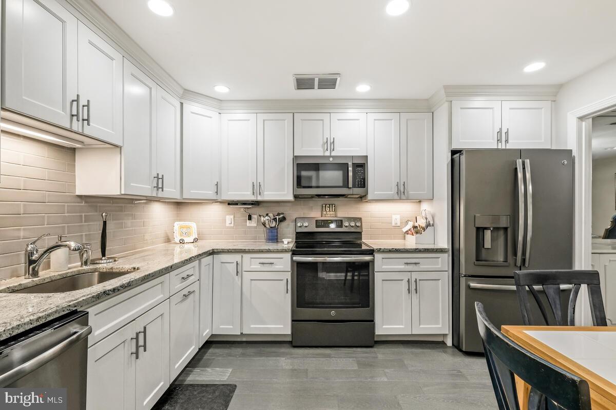 OLD GEORGETOWN VILL CODM - Residential