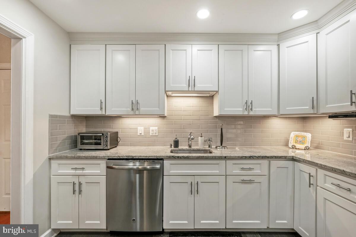 OLD GEORGETOWN VILL CODM - Residential