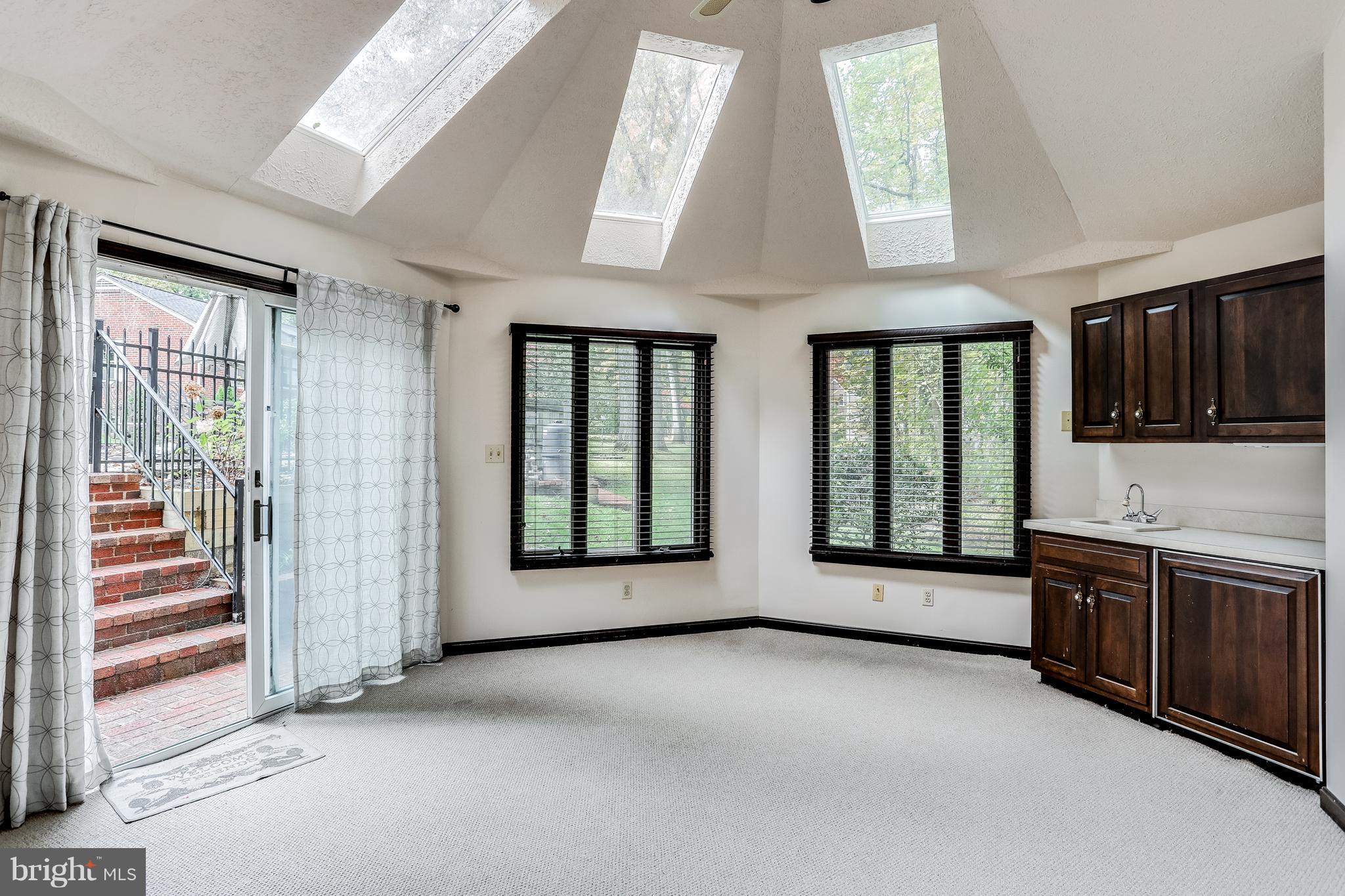 ROUND BAY - Residential