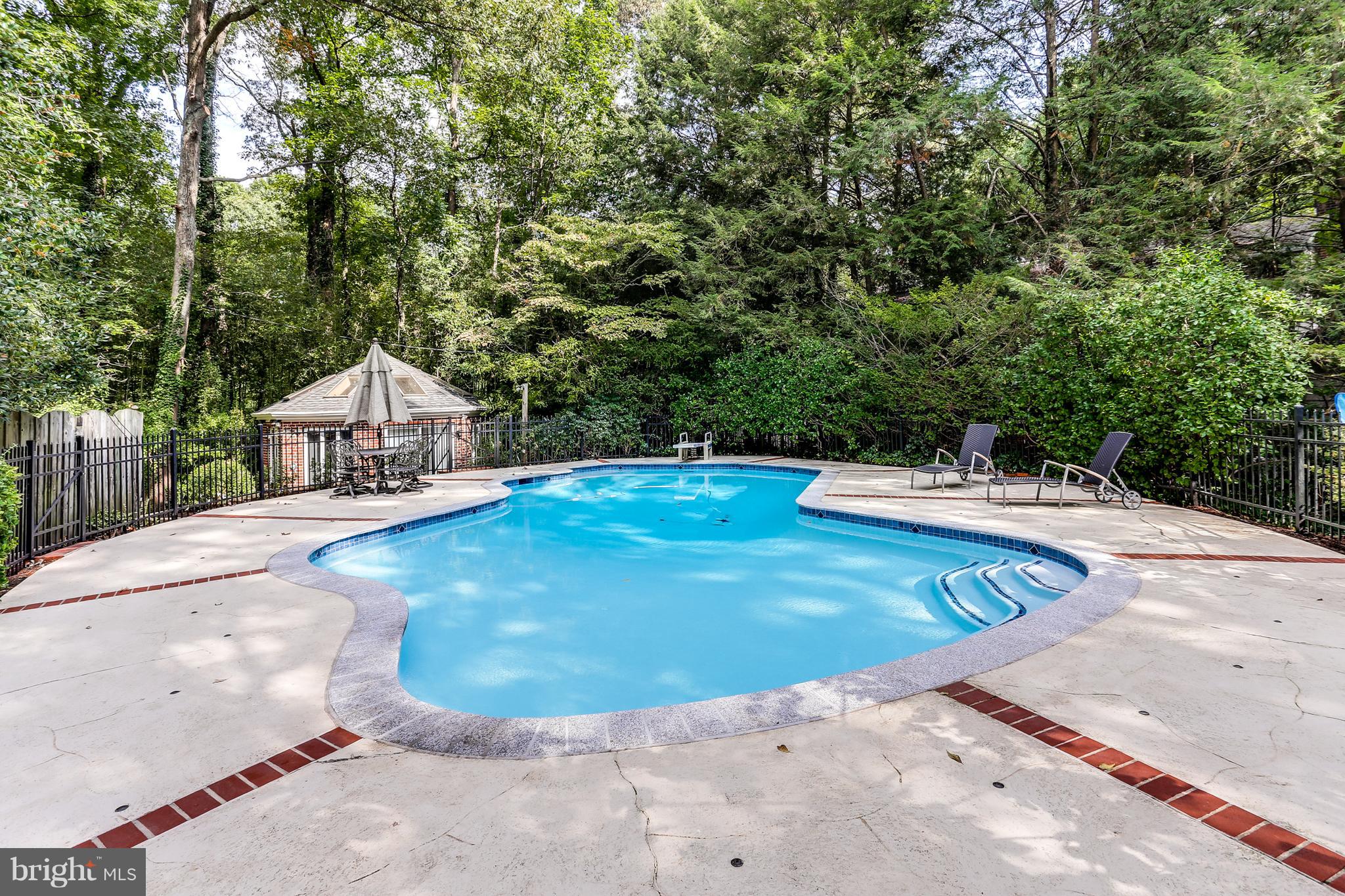 ROUND BAY - Residential